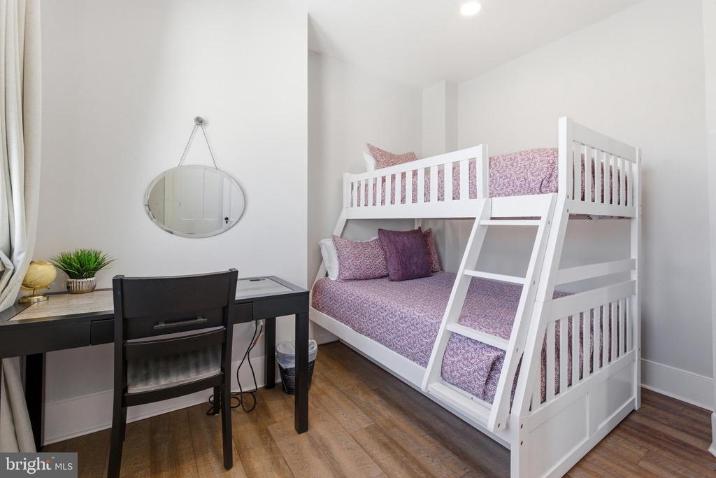 10 N DEFORD AVE, LURAY, Virginia 22835, 5 Bedrooms Bedrooms, ,2 BathroomsBathrooms,Residential,10 N DEFORD AVE,VAPA2006166 MLS # VAPA2006166 10 N DEFORD AVE, LURAY, Virginia 22835, 5 Bedrooms Bedrooms, ,2 BathroomsBathrooms,Residential,10 N DEFORD AVE,VAPA2006166 MLS # VAPA2006166