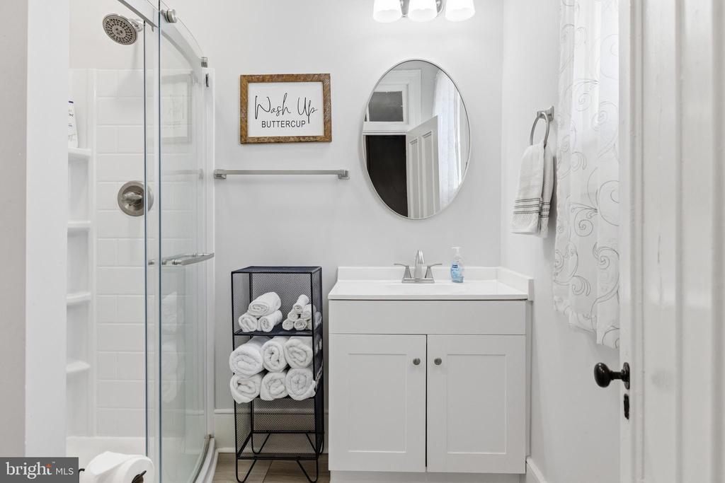 10 N DEFORD AVE, LURAY, Virginia 22835, 5 Bedrooms Bedrooms, ,2 BathroomsBathrooms,Residential,10 N DEFORD AVE,VAPA2006166 MLS # VAPA2006166 10 N DEFORD AVE, LURAY, Virginia 22835, 5 Bedrooms Bedrooms, ,2 BathroomsBathrooms,Residential,10 N DEFORD AVE,VAPA2006166 MLS # VAPA2006166