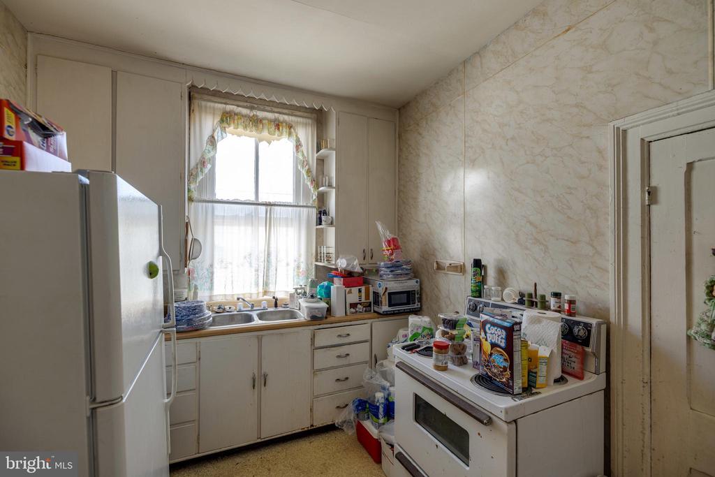 10 N DEFORD AVE, LURAY, Virginia 22835, 5 Bedrooms Bedrooms, ,2 BathroomsBathrooms,Residential,10 N DEFORD AVE,VAPA2006166 MLS # VAPA2006166 10 N DEFORD AVE, LURAY, Virginia 22835, 5 Bedrooms Bedrooms, ,2 BathroomsBathrooms,Residential,10 N DEFORD AVE,VAPA2006166 MLS # VAPA2006166