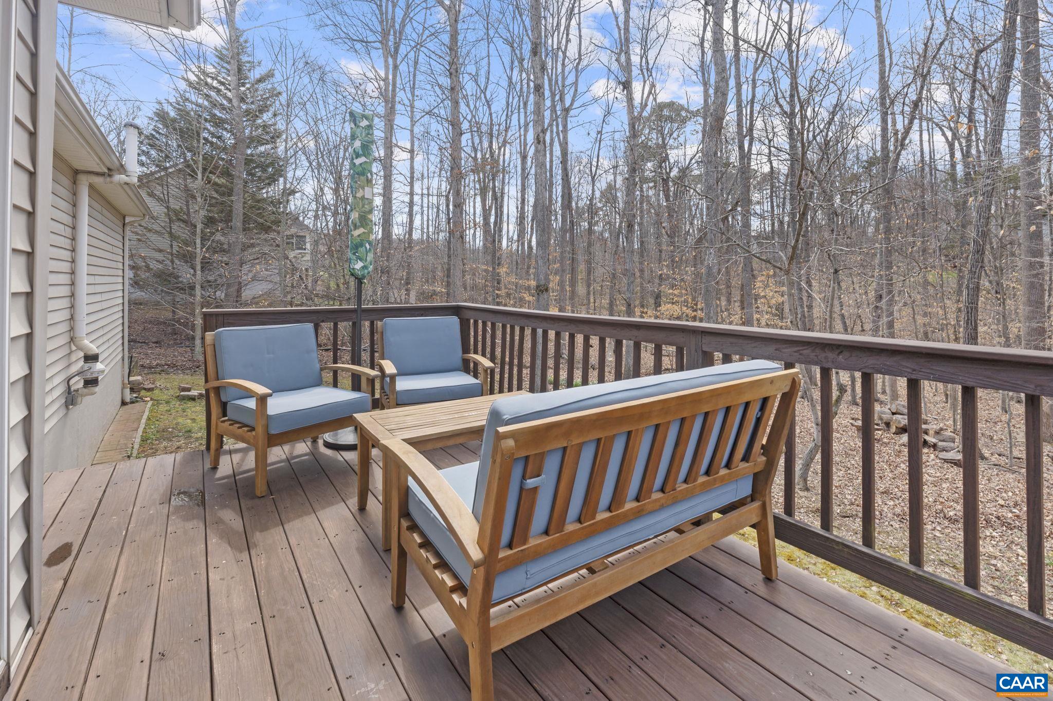 217 JEFFERSON DR, PALMYRA, Virginia 22963, 3 Bedrooms Bedrooms, ,2 BathroomsBathrooms,Residential,217 JEFFERSON DR,674685 MLS # 674685