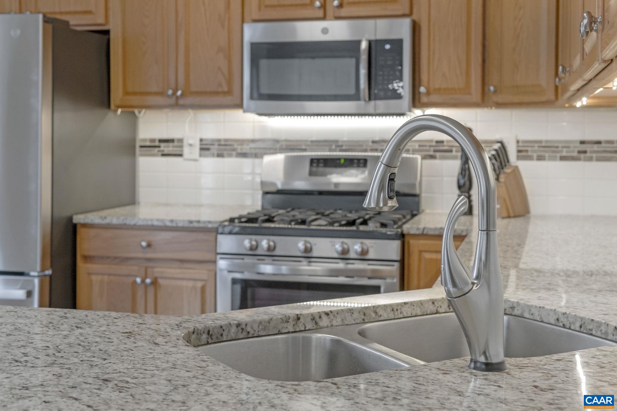 217 JEFFERSON DR, PALMYRA, Virginia 22963, 3 Bedrooms Bedrooms, ,2 BathroomsBathrooms,Residential,217 JEFFERSON DR,674685 MLS # 674685