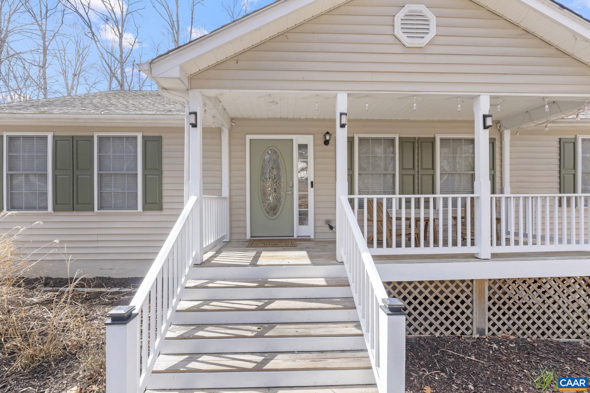 217 JEFFERSON DR, PALMYRA, Virginia 22963, 3 Bedrooms Bedrooms, ,2 BathroomsBathrooms,Residential,217 JEFFERSON DR,674685 MLS # 674685