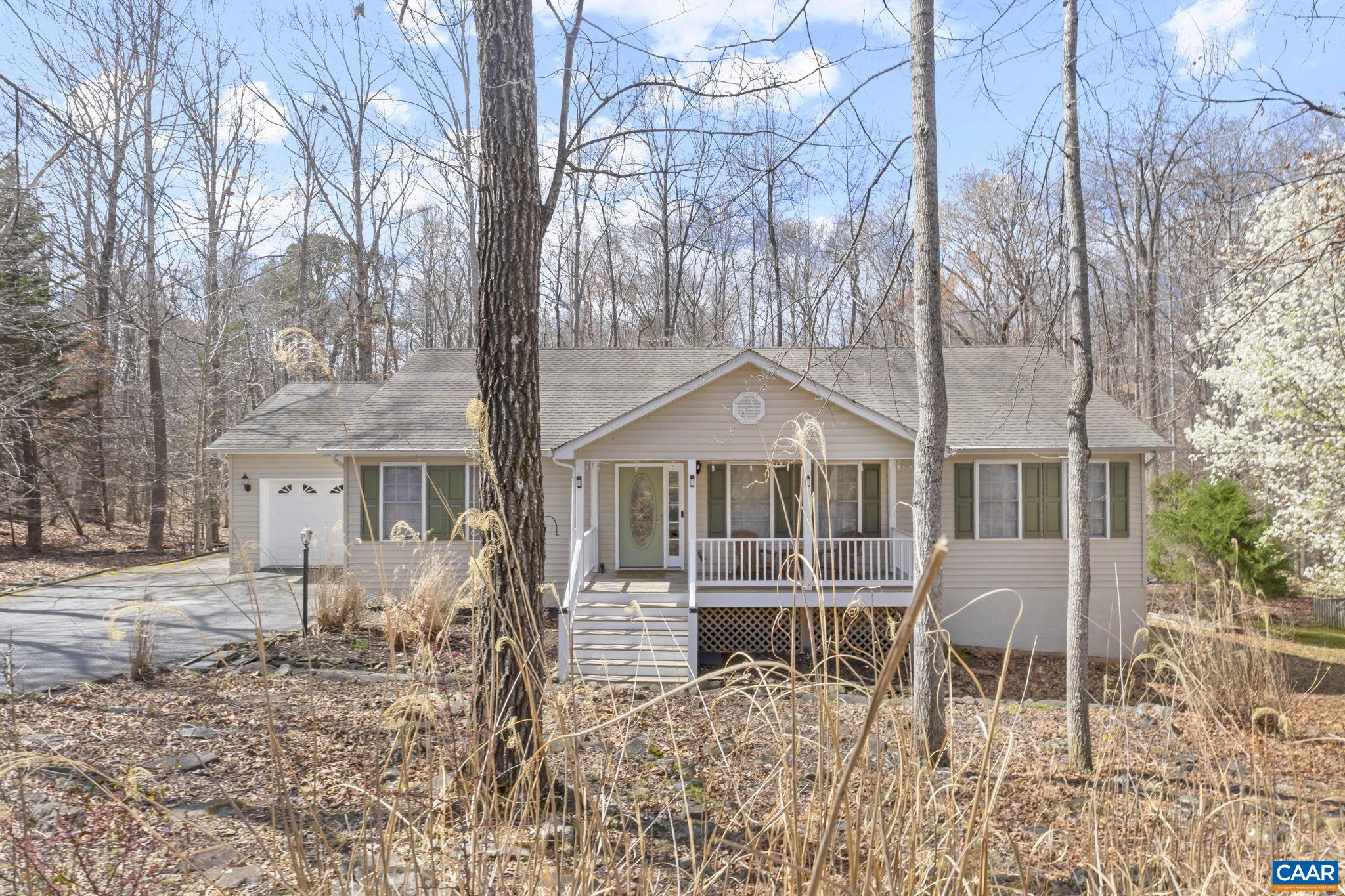 217 JEFFERSON DR, PALMYRA, Virginia 22963, 3 Bedrooms Bedrooms, ,2 BathroomsBathrooms,Residential,217 JEFFERSON DR,674685 MLS # 674685