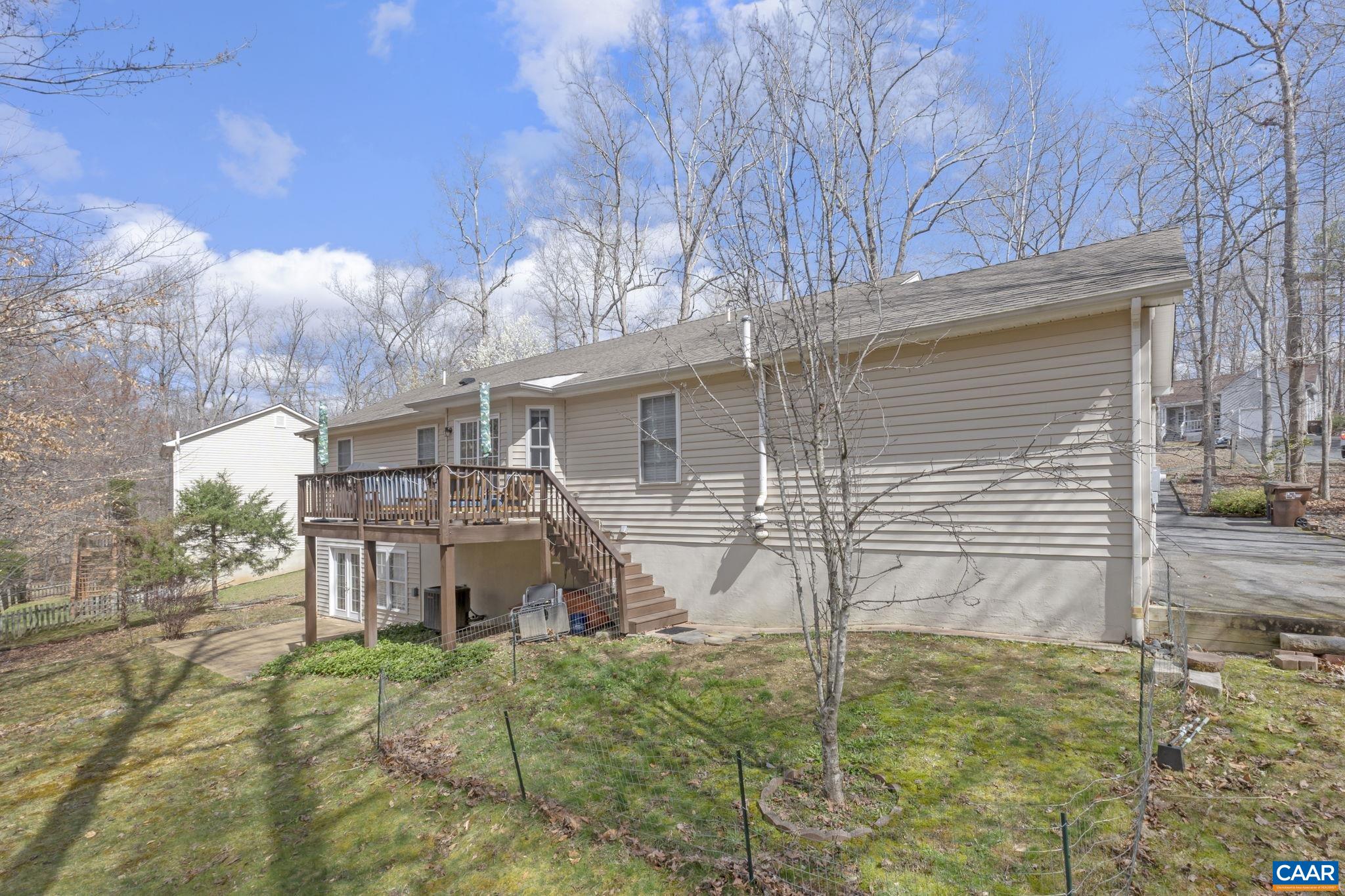 217 JEFFERSON DR, PALMYRA, Virginia 22963, 3 Bedrooms Bedrooms, ,2 BathroomsBathrooms,Residential,217 JEFFERSON DR,674685 MLS # 674685