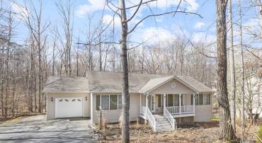 217 JEFFERSON DR, PALMYRA, Virginia 22963, 3 Bedrooms Bedrooms, ,2 BathroomsBathrooms,Residential,217 JEFFERSON DR,674685 MLS # 674685