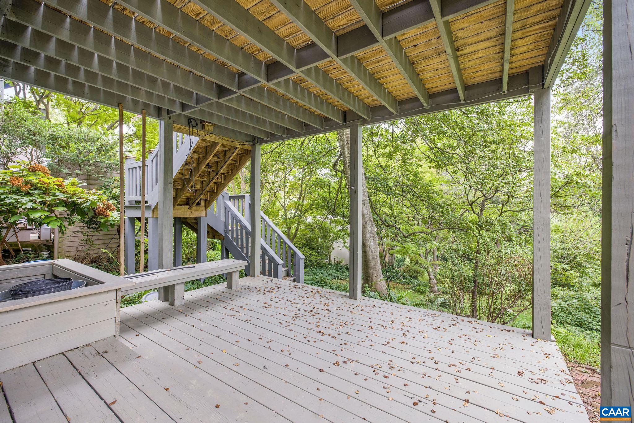 518 N 1ST ST, CHARLOTTESVILLE, Virginia 22902, 6 Bedrooms Bedrooms, ,3 BathroomsBathrooms,Residential,518 N 1ST ST,674691 MLS # 674691