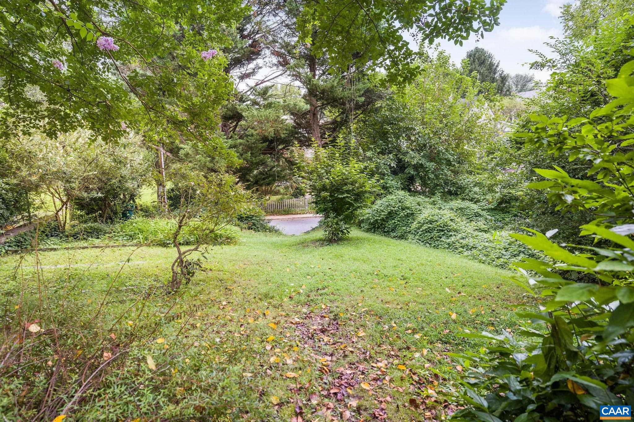 518 N 1ST ST, CHARLOTTESVILLE, Virginia 22902, 6 Bedrooms Bedrooms, ,3 BathroomsBathrooms,Residential,518 N 1ST ST,674691 MLS # 674691