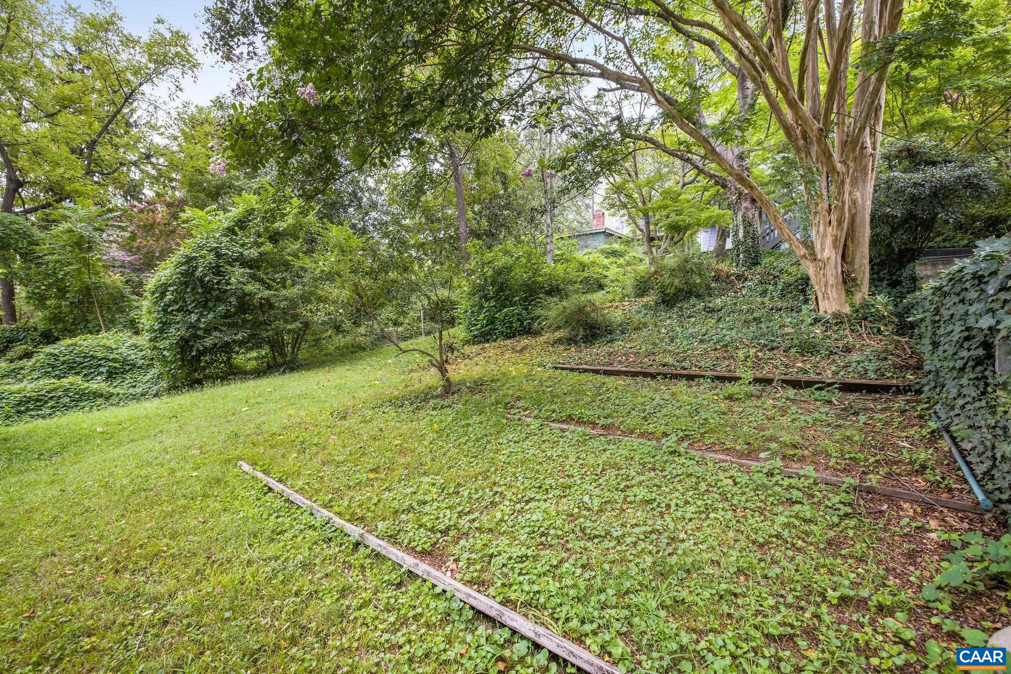 518 N 1ST ST, CHARLOTTESVILLE, Virginia 22902, 6 Bedrooms Bedrooms, ,3 BathroomsBathrooms,Residential,518 N 1ST ST,674691 MLS # 674691