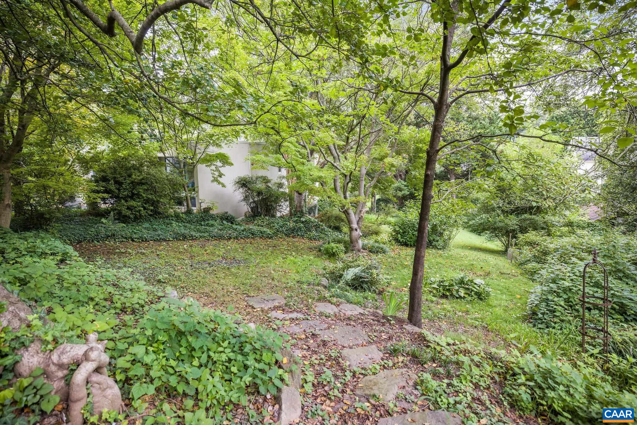 518 N 1ST ST, CHARLOTTESVILLE, Virginia 22902, 6 Bedrooms Bedrooms, ,3 BathroomsBathrooms,Residential,518 N 1ST ST,674691 MLS # 674691