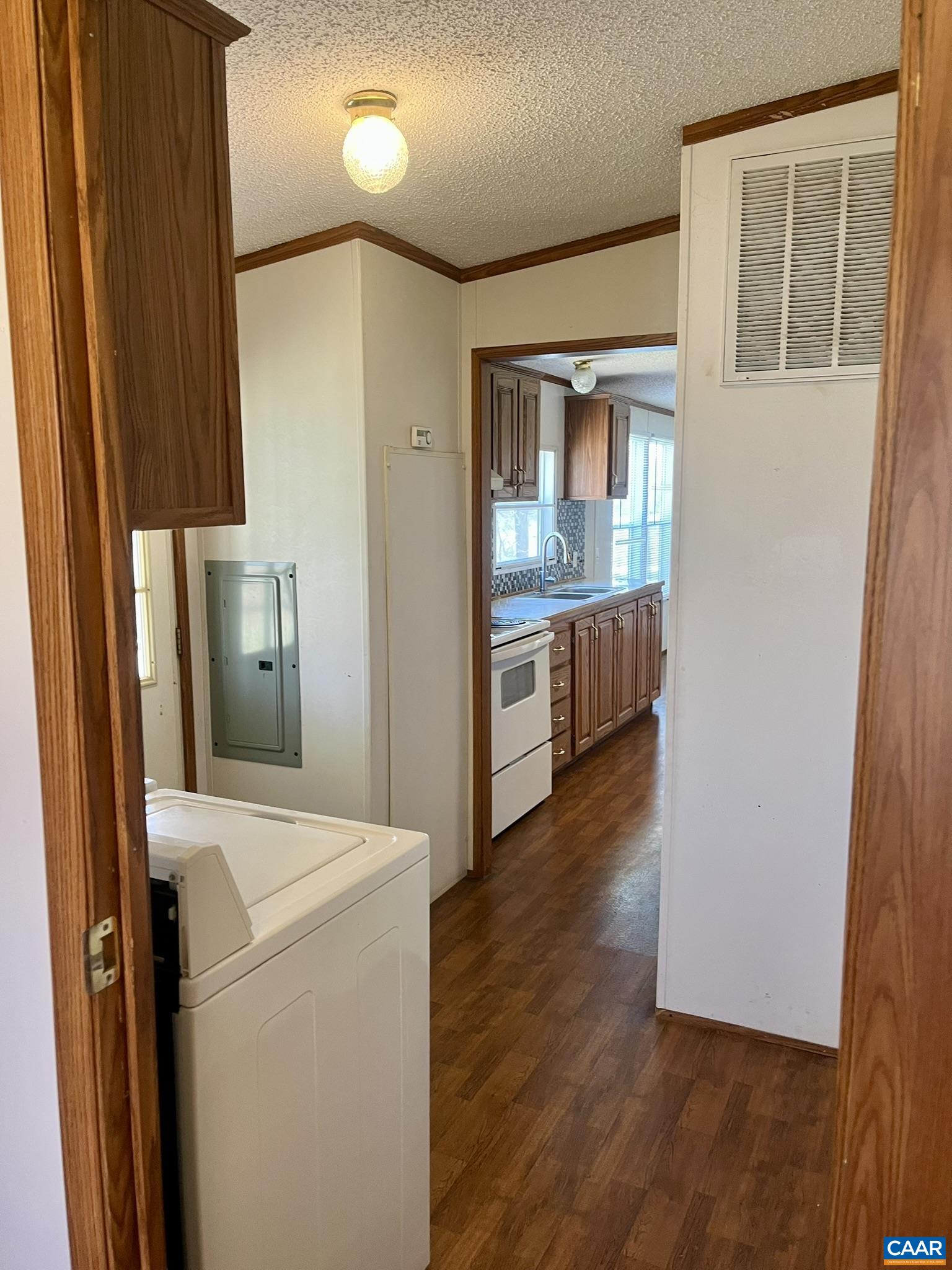 289 COMMUNITY HOUSE RD, KENTS STORE, Virginia 23084, 3 Bedrooms Bedrooms, ,2 BathroomsBathrooms,Residential,289 COMMUNITY HOUSE RD,674696 MLS # 674696