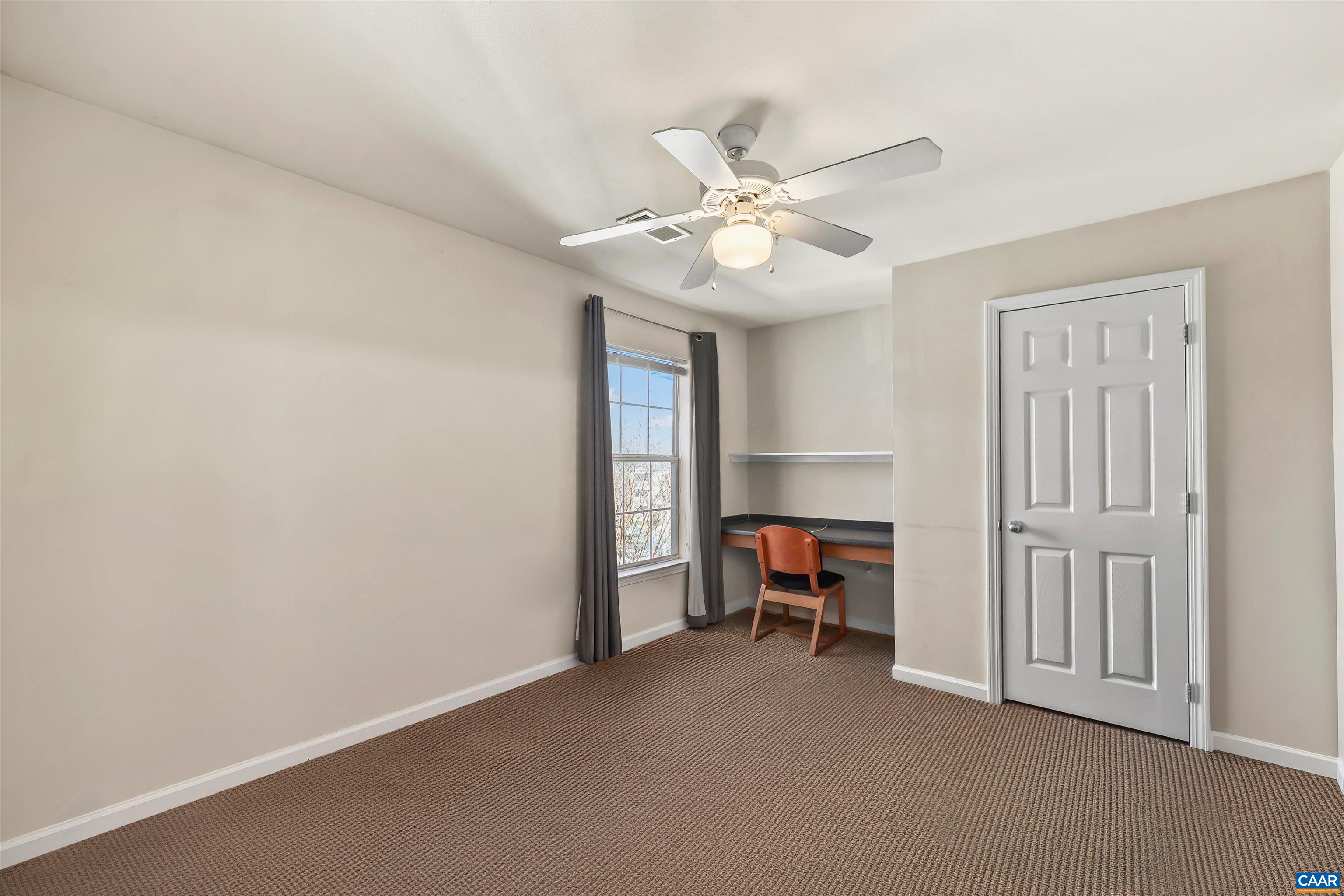 140 YELLOWSTONE DR, CHARLOTTESVILLE, Virginia 22903, 2 Bedrooms Bedrooms, ,2 BathroomsBathrooms,Residential,140 YELLOWSTONE DR,674709 MLS # 674709