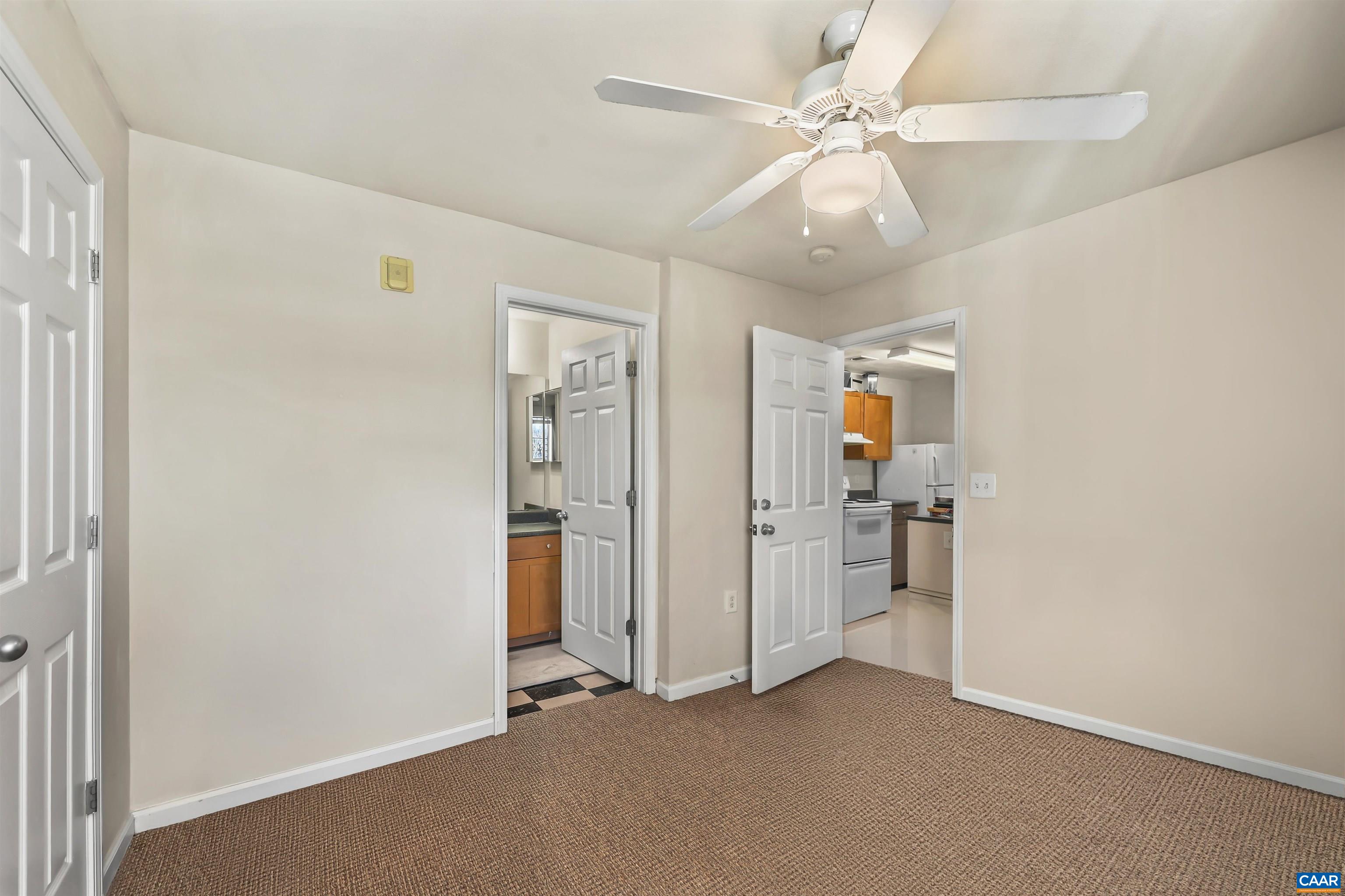 140 YELLOWSTONE DR, CHARLOTTESVILLE, Virginia 22903, 2 Bedrooms Bedrooms, ,2 BathroomsBathrooms,Residential,140 YELLOWSTONE DR,674709 MLS # 674709