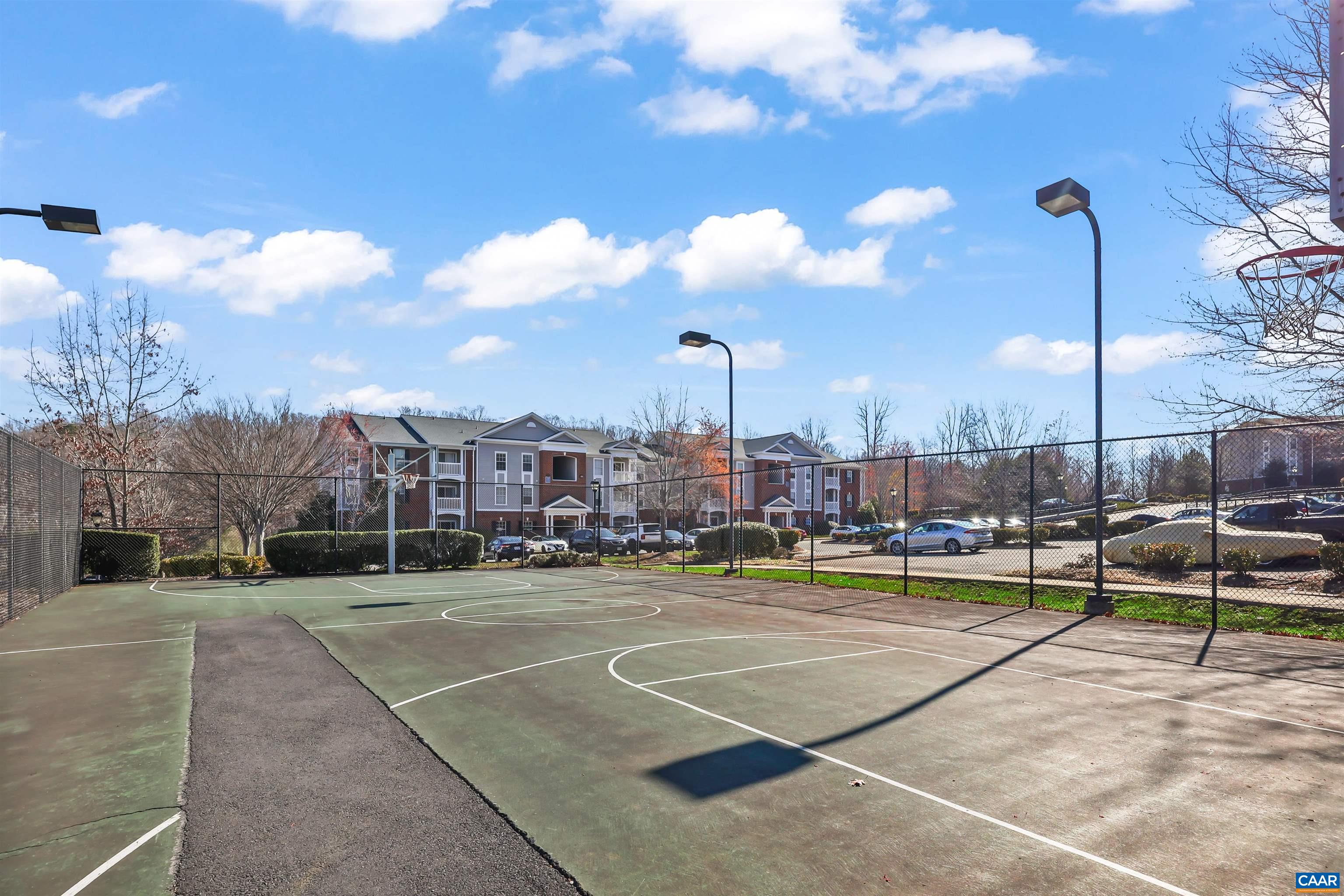 140 YELLOWSTONE DR, CHARLOTTESVILLE, Virginia 22903, 2 Bedrooms Bedrooms, ,2 BathroomsBathrooms,Residential,140 YELLOWSTONE DR,674709 MLS # 674709