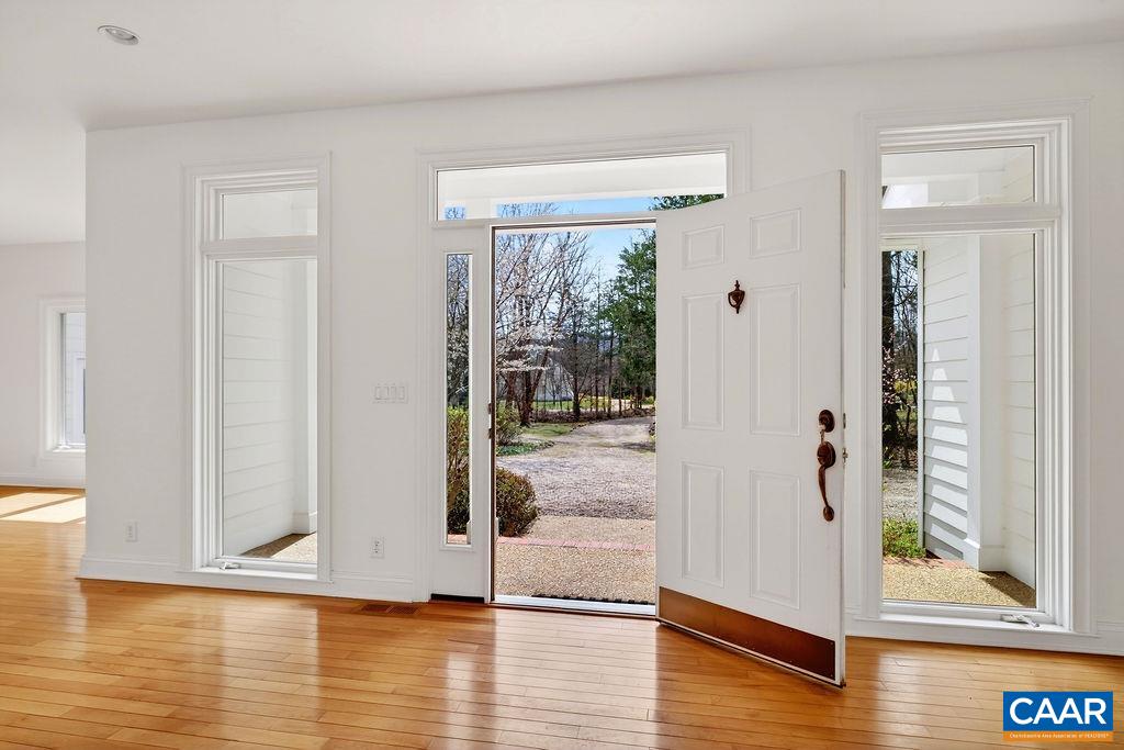 962 CEDAR MEADOW DR, NELLYSFORD, Virginia 22958, 3 Bedrooms Bedrooms, ,2 BathroomsBathrooms,Residential,962 CEDAR MEADOW DR,674712 MLS # 674712