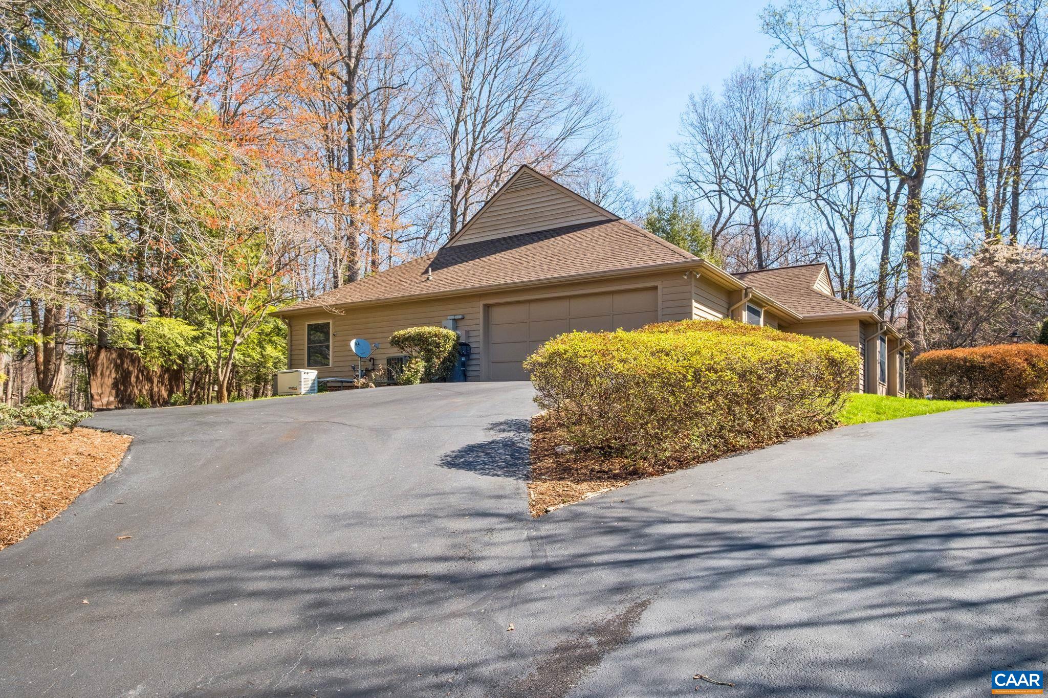 240 HOMESTEAD LN, CHARLOTTESVILLE, Virginia 22902, 3 Bedrooms Bedrooms, ,2 BathroomsBathrooms,Residential,240 HOMESTEAD LN,674746 MLS # 674746