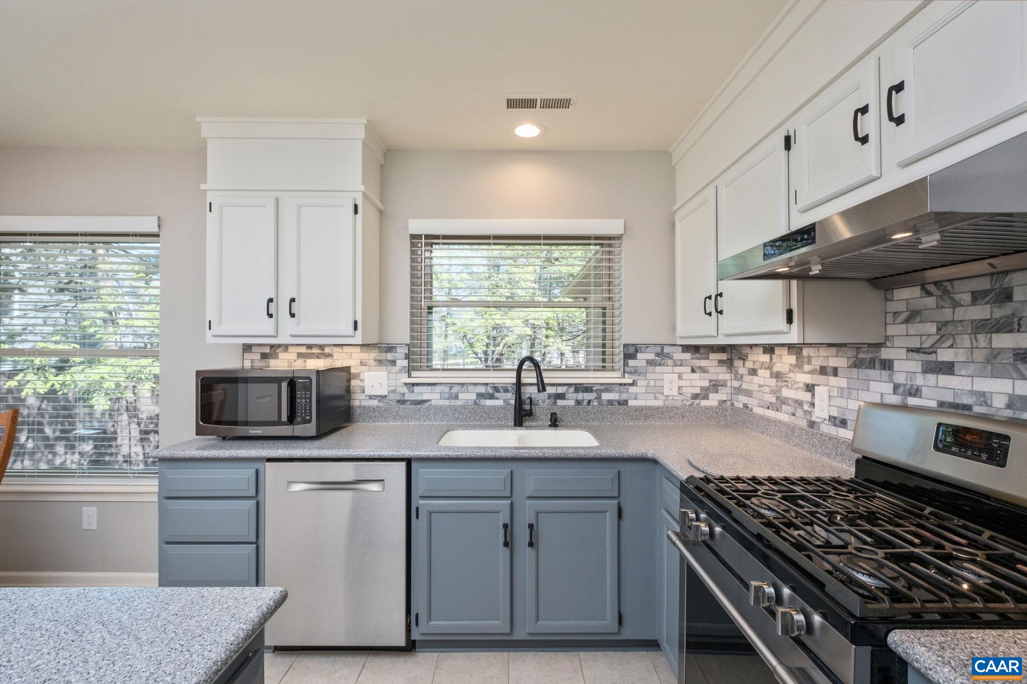 240 HOMESTEAD LN, CHARLOTTESVILLE, Virginia 22902, 3 Bedrooms Bedrooms, ,2 BathroomsBathrooms,Residential,240 HOMESTEAD LN,674746 MLS # 674746