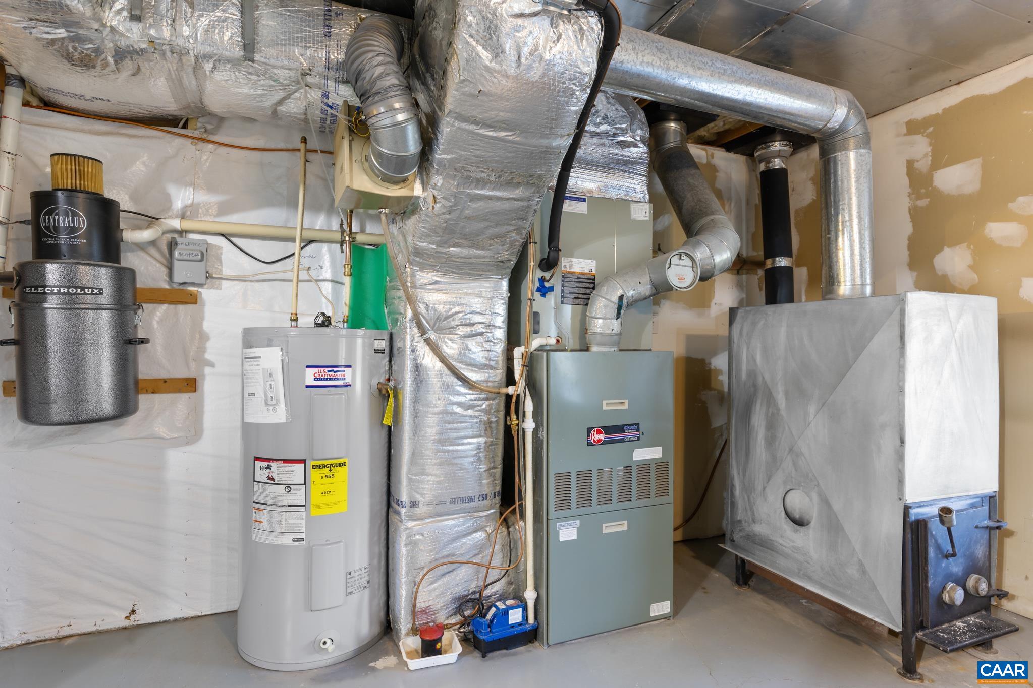 1821 RED TOP ORCHARD RD, WAYNESBORO, Virginia 22980, 3 Bedrooms Bedrooms, ,3 BathroomsBathrooms,Residential,1821 RED TOP ORCHARD RD,674751 MLS # 674751 1821 RED TOP ORCHARD RD, WAYNESBORO, Virginia 22980, 3 Bedrooms Bedrooms, ,3 BathroomsBathrooms,Residential,1821 RED TOP ORCHARD RD,674751 MLS # 674751