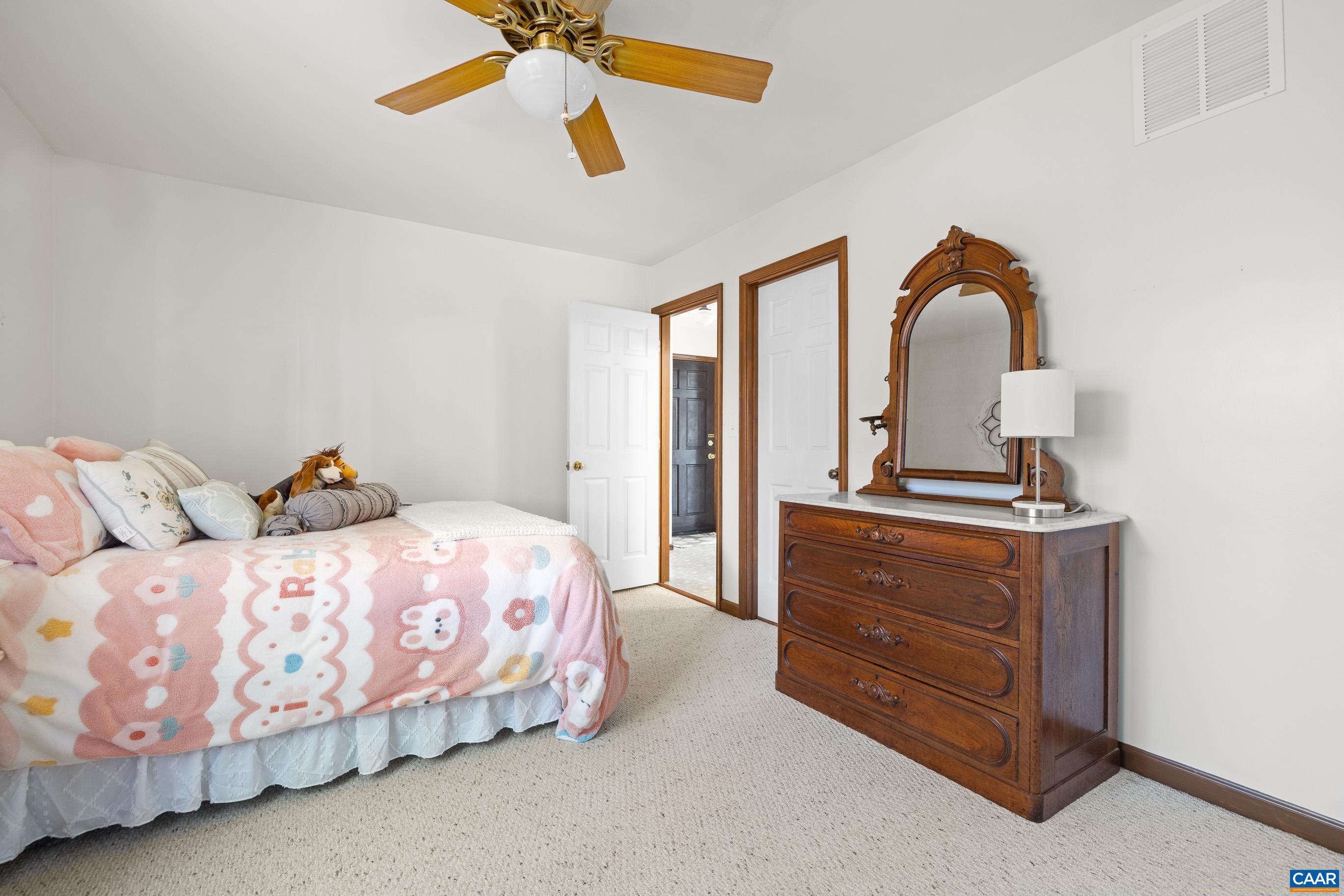 5485 JAMESTOWN CT, CROZET, Virginia 22932, 3 Bedrooms Bedrooms, ,2 BathroomsBathrooms,Residential,5485 JAMESTOWN CT,674756 MLS # 674756