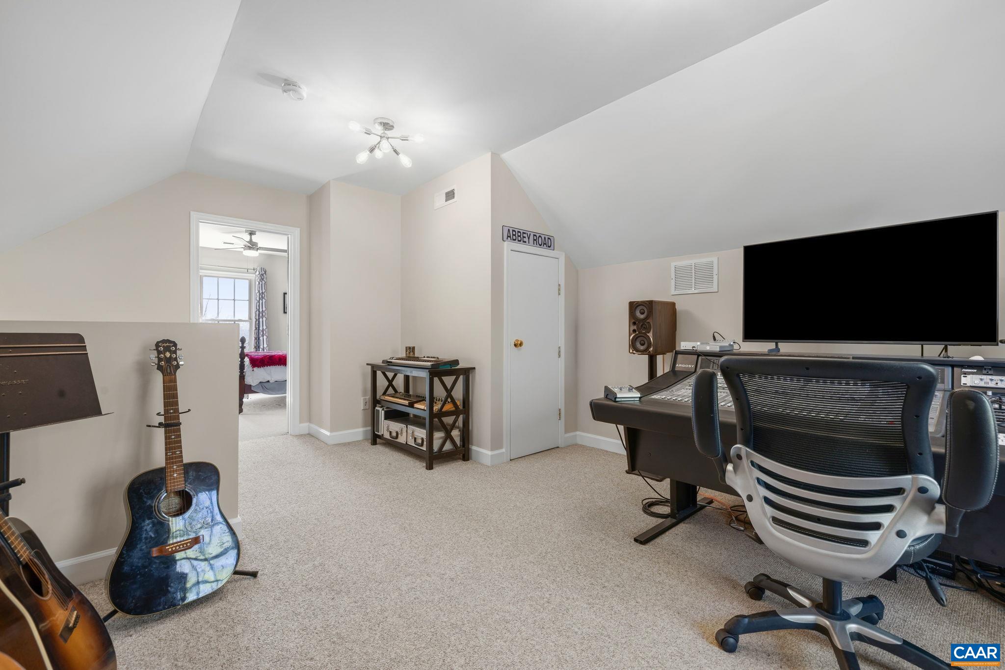 5518 HILL TOP ST, CROZET, Virginia 22932, 4 Bedrooms Bedrooms, ,2 BathroomsBathrooms,Residential,5518 HILL TOP ST,674884 MLS # 674884