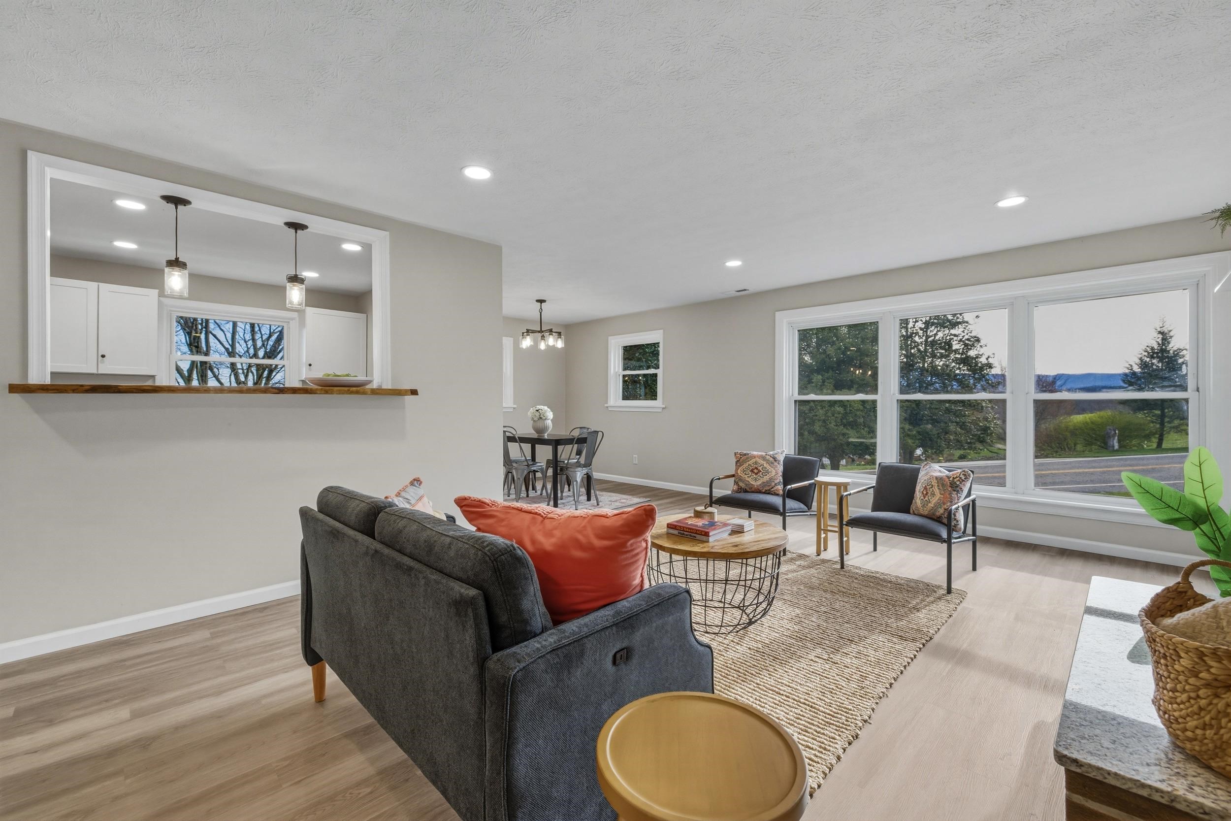 1045 SMITHLAND RD, HARRISONBURG, Virginia 22802, 4 Bedrooms Bedrooms, ,3 BathroomsBathrooms,Residential,1045 SMITHLAND RD,674890 MLS # 674890