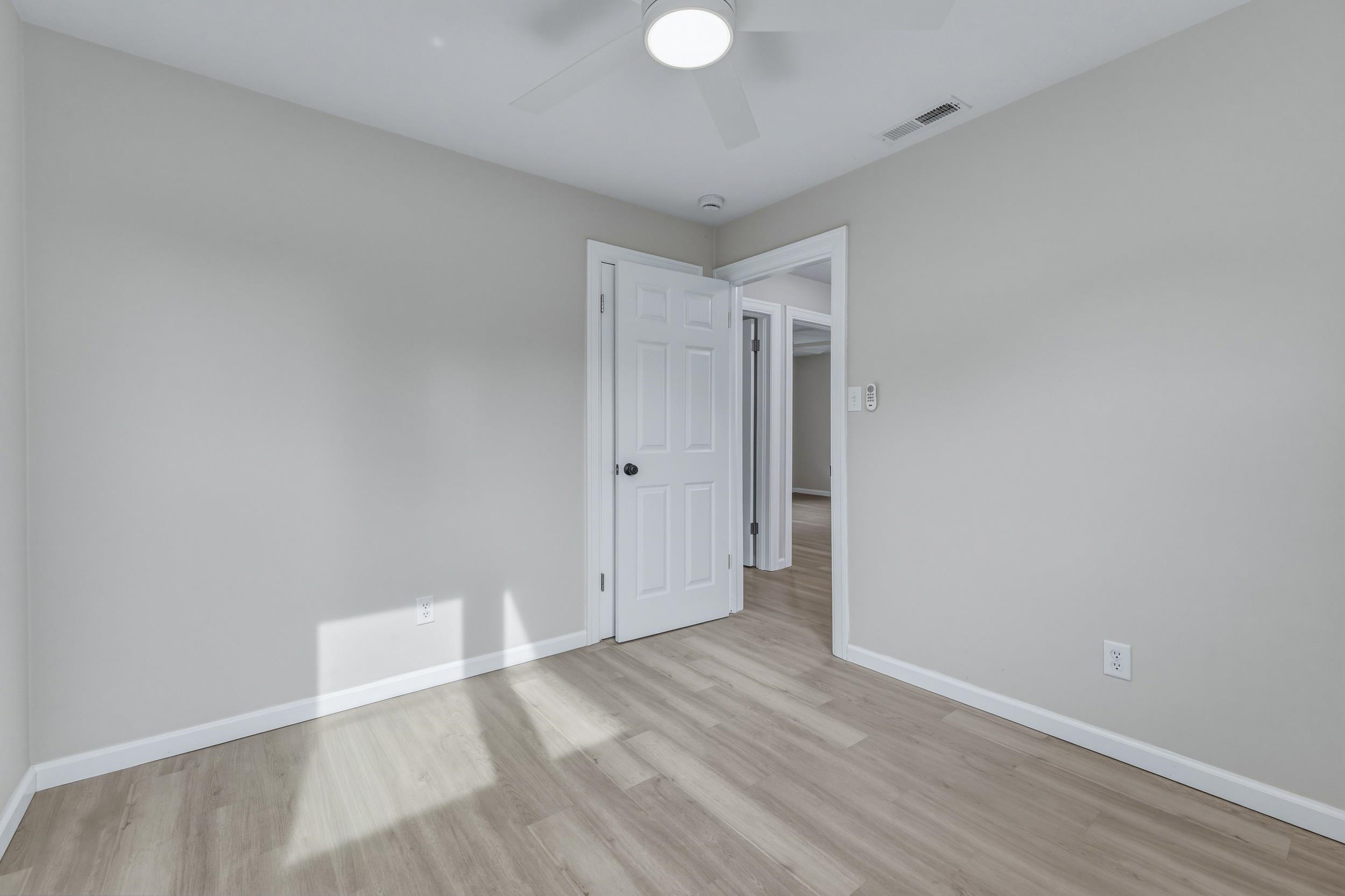 1045 SMITHLAND RD, HARRISONBURG, Virginia 22802, 4 Bedrooms Bedrooms, ,3 BathroomsBathrooms,Residential,1045 SMITHLAND RD,674890 MLS # 674890