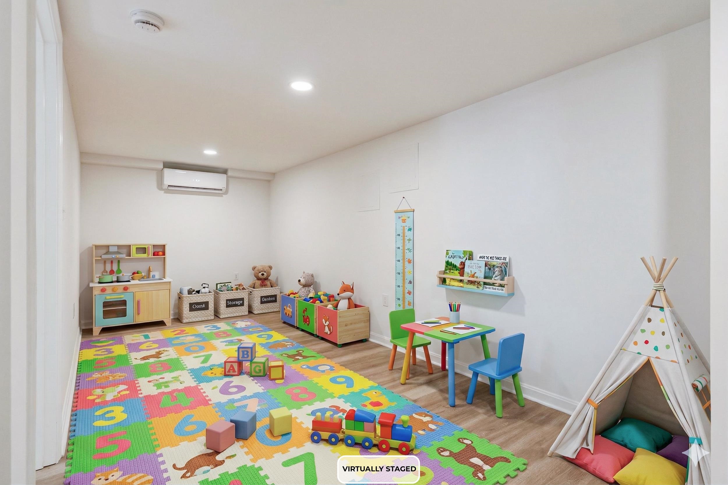 1045 SMITHLAND RD, HARRISONBURG, Virginia 22802, 4 Bedrooms Bedrooms, ,3 BathroomsBathrooms,Residential,1045 SMITHLAND RD,674890 MLS # 674890