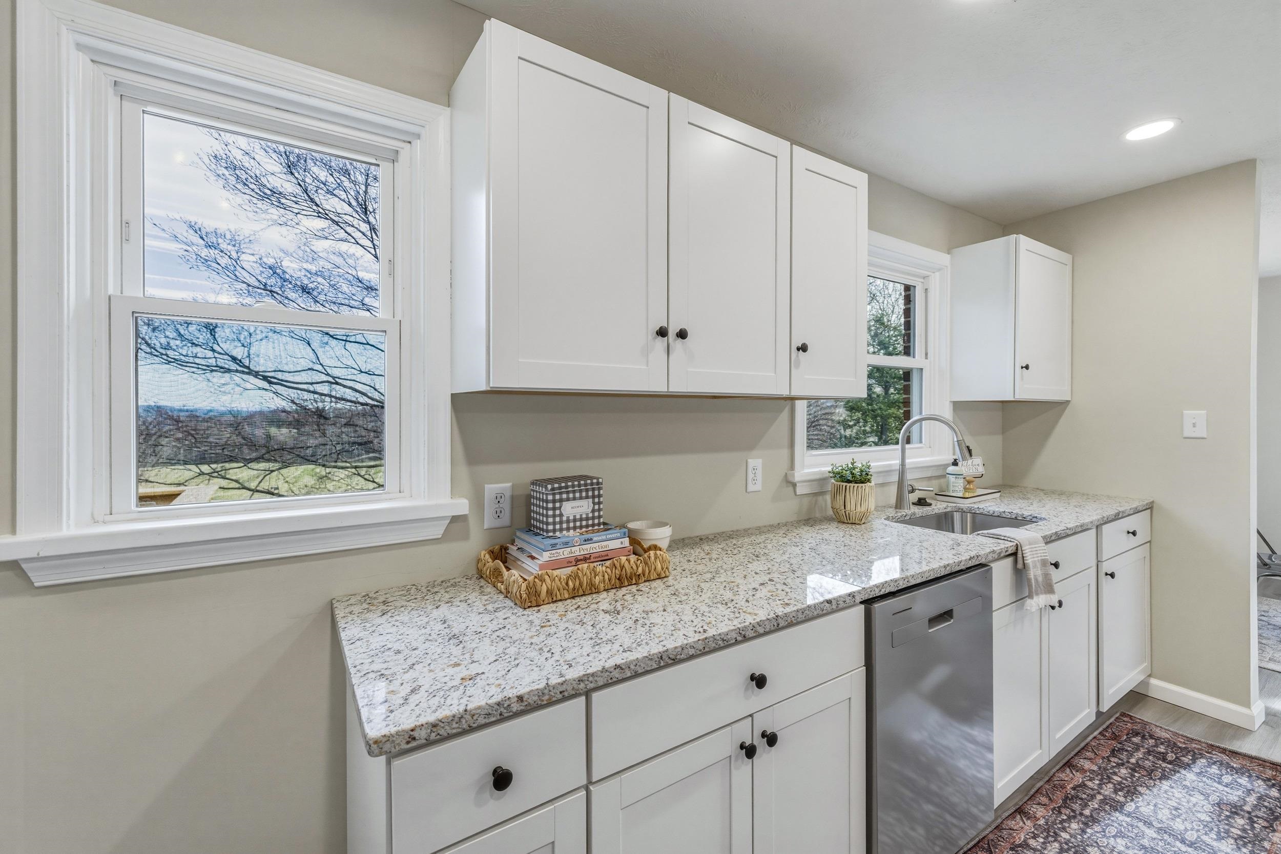 1045 SMITHLAND RD, HARRISONBURG, Virginia 22802, 4 Bedrooms Bedrooms, ,3 BathroomsBathrooms,Residential,1045 SMITHLAND RD,674890 MLS # 674890