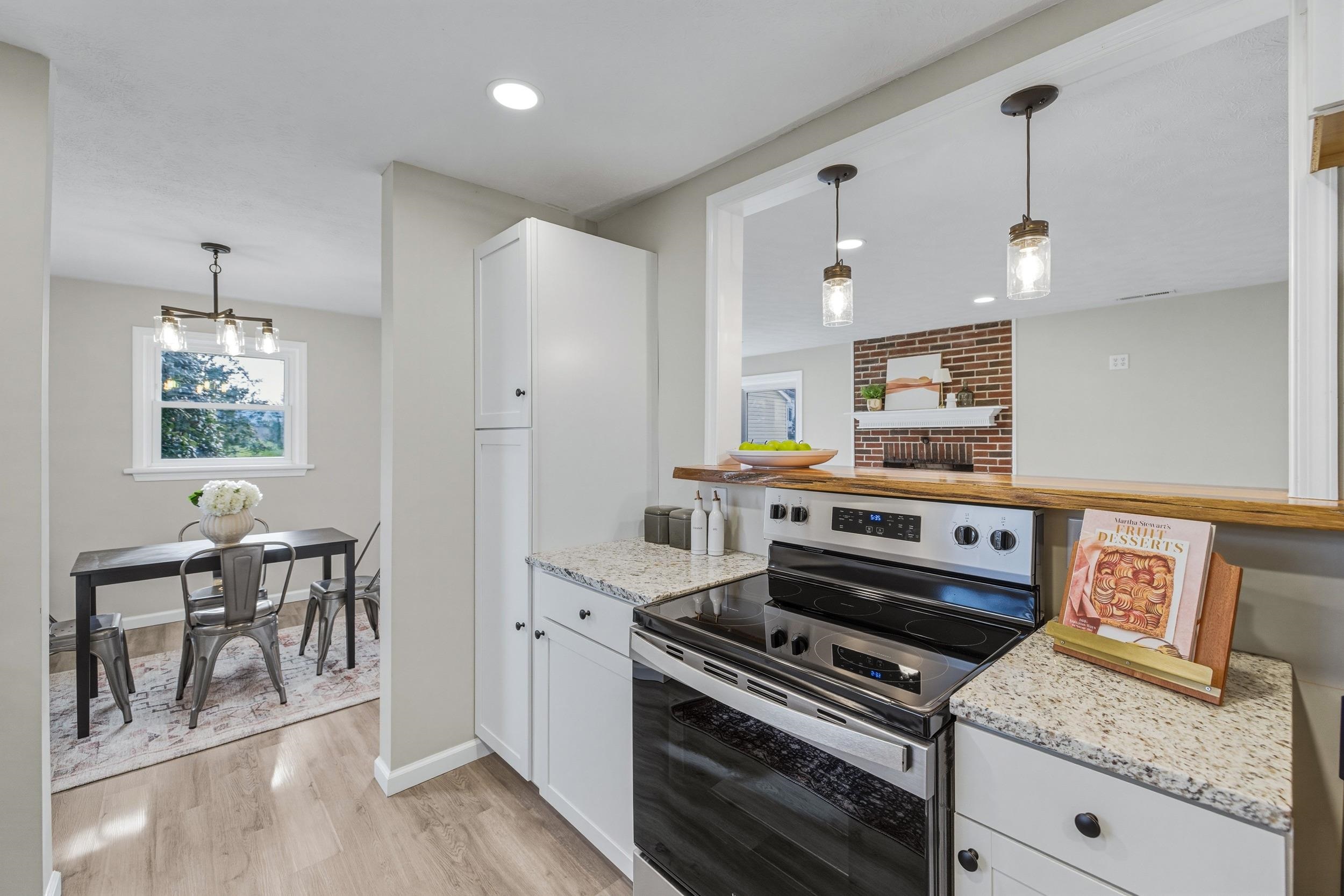 1045 SMITHLAND RD, HARRISONBURG, Virginia 22802, 4 Bedrooms Bedrooms, ,3 BathroomsBathrooms,Residential,1045 SMITHLAND RD,674890 MLS # 674890