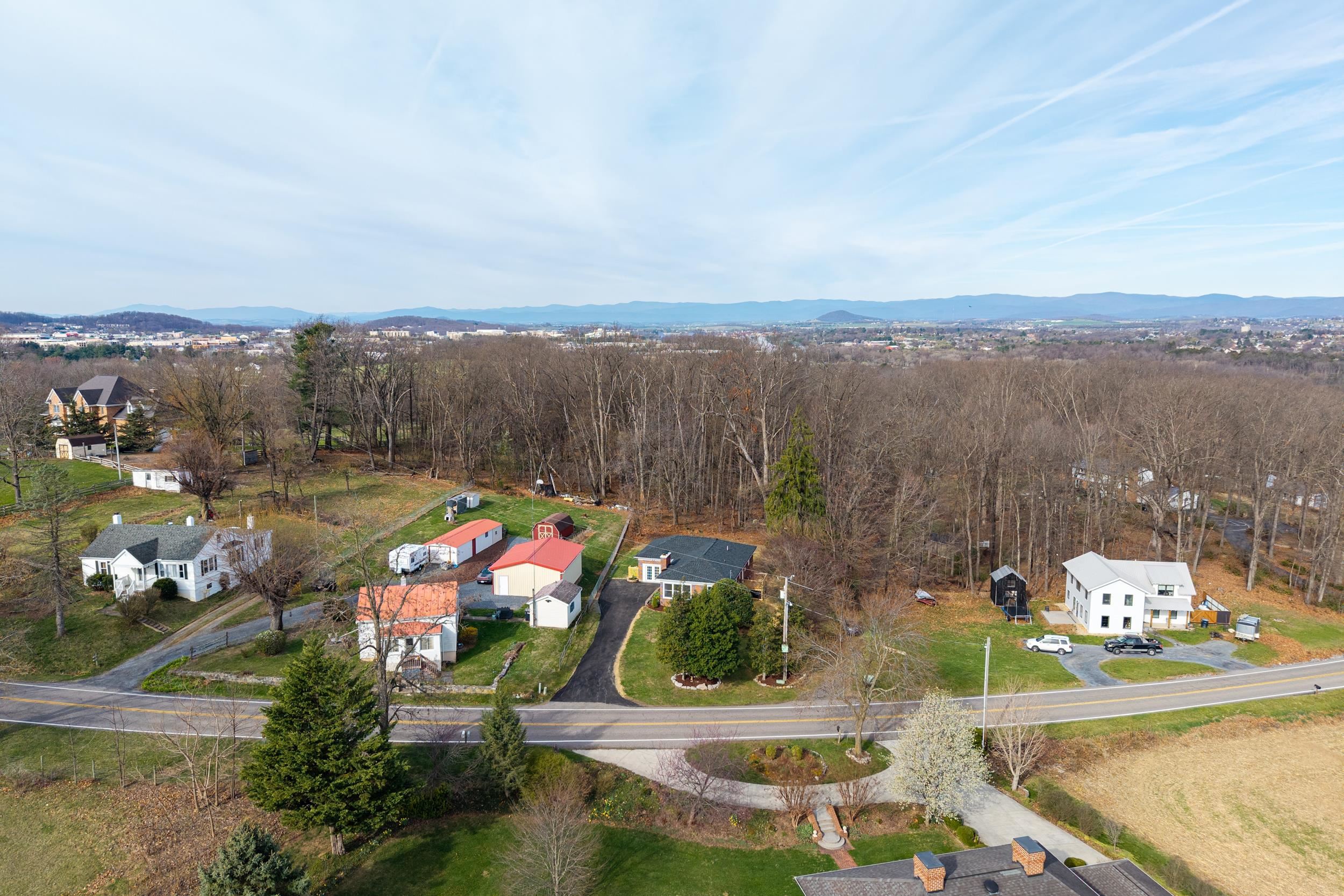 1045 SMITHLAND RD, HARRISONBURG, Virginia 22802, 4 Bedrooms Bedrooms, ,3 BathroomsBathrooms,Residential,1045 SMITHLAND RD,674890 MLS # 674890