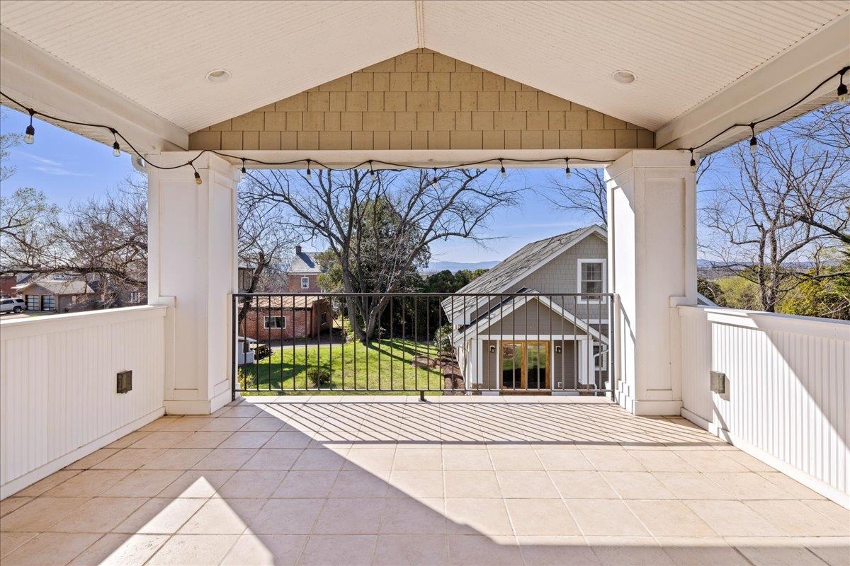 387 MONTICELLO AVE, HARRISONBURG, Virginia 22801, 5 Bedrooms Bedrooms, ,4 BathroomsBathrooms,Residential,387 MONTICELLO AVE,674891 MLS # 674891