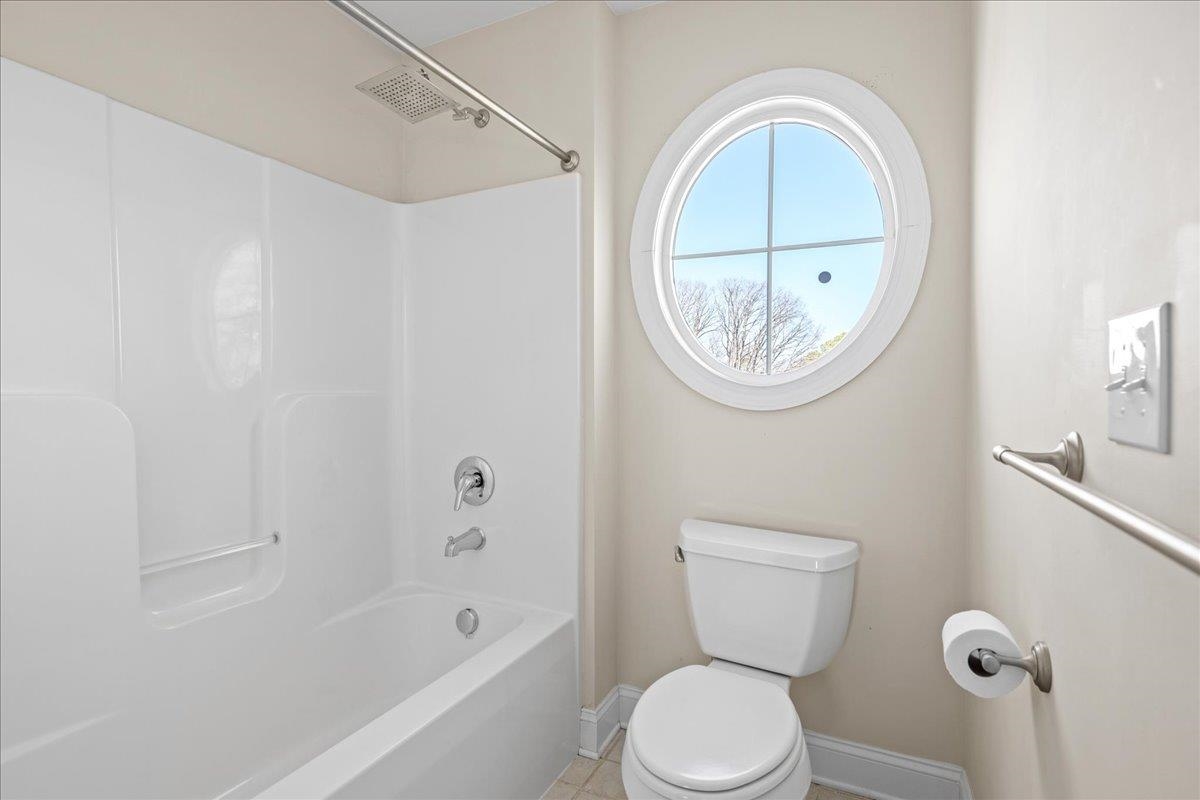 387 MONTICELLO AVE, HARRISONBURG, Virginia 22801, 5 Bedrooms Bedrooms, ,4 BathroomsBathrooms,Residential,387 MONTICELLO AVE,674891 MLS # 674891