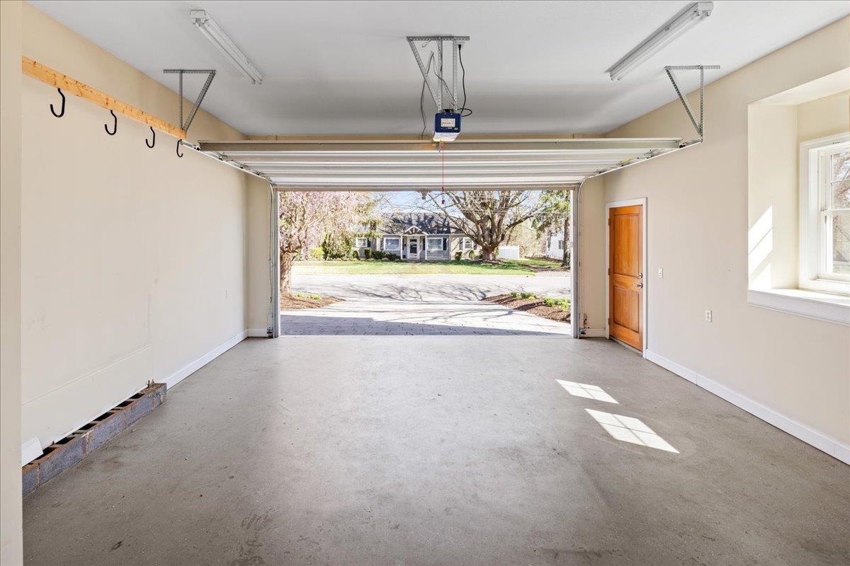 387 MONTICELLO AVE, HARRISONBURG, Virginia 22801, 5 Bedrooms Bedrooms, ,4 BathroomsBathrooms,Residential,387 MONTICELLO AVE,674891 MLS # 674891