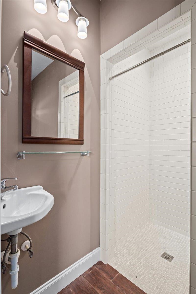 387 MONTICELLO AVE, HARRISONBURG, Virginia 22801, 5 Bedrooms Bedrooms, ,4 BathroomsBathrooms,Residential,387 MONTICELLO AVE,674891 MLS # 674891