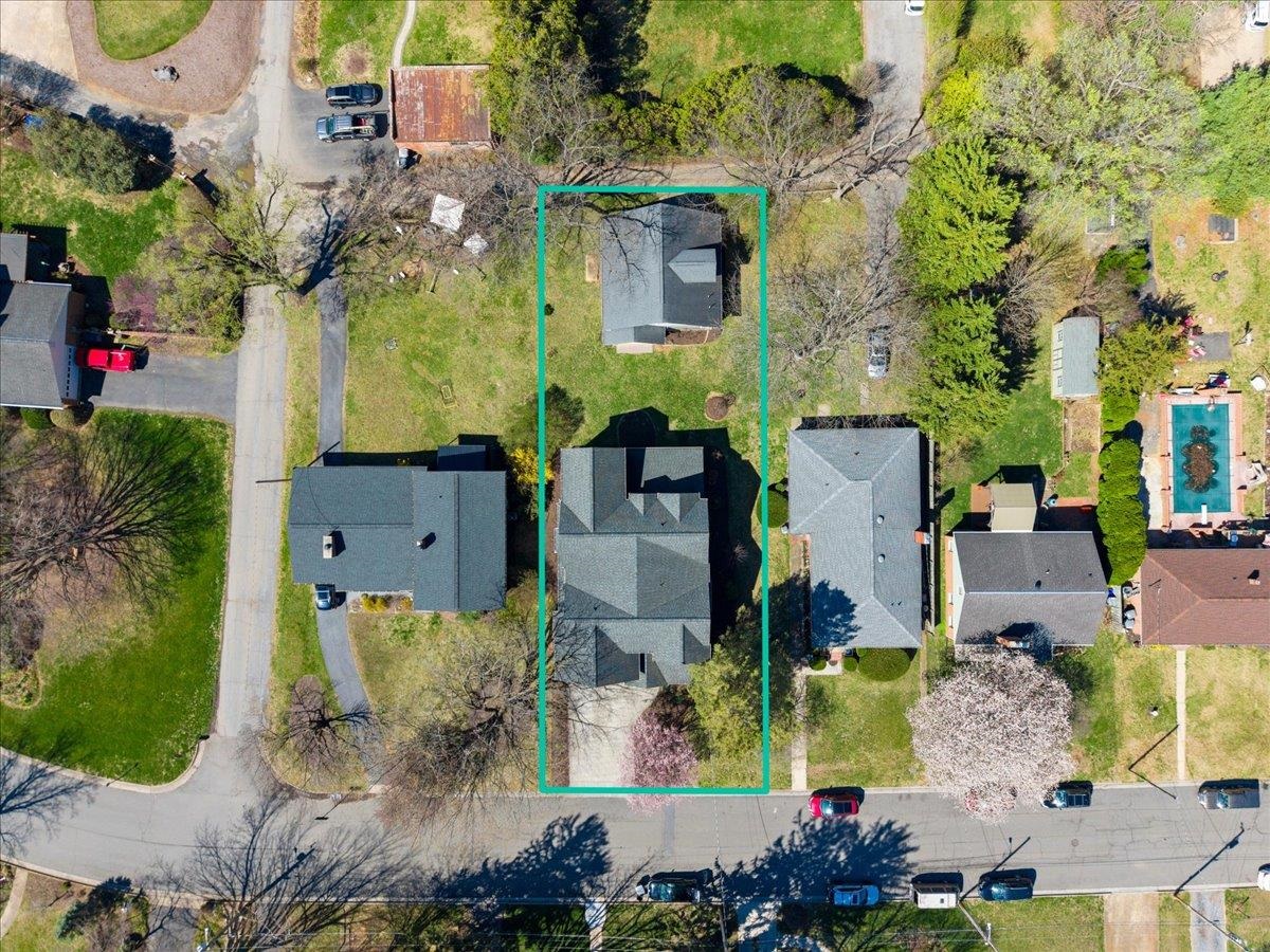 387 MONTICELLO AVE, HARRISONBURG, Virginia 22801, 5 Bedrooms Bedrooms, ,4 BathroomsBathrooms,Residential,387 MONTICELLO AVE,674891 MLS # 674891