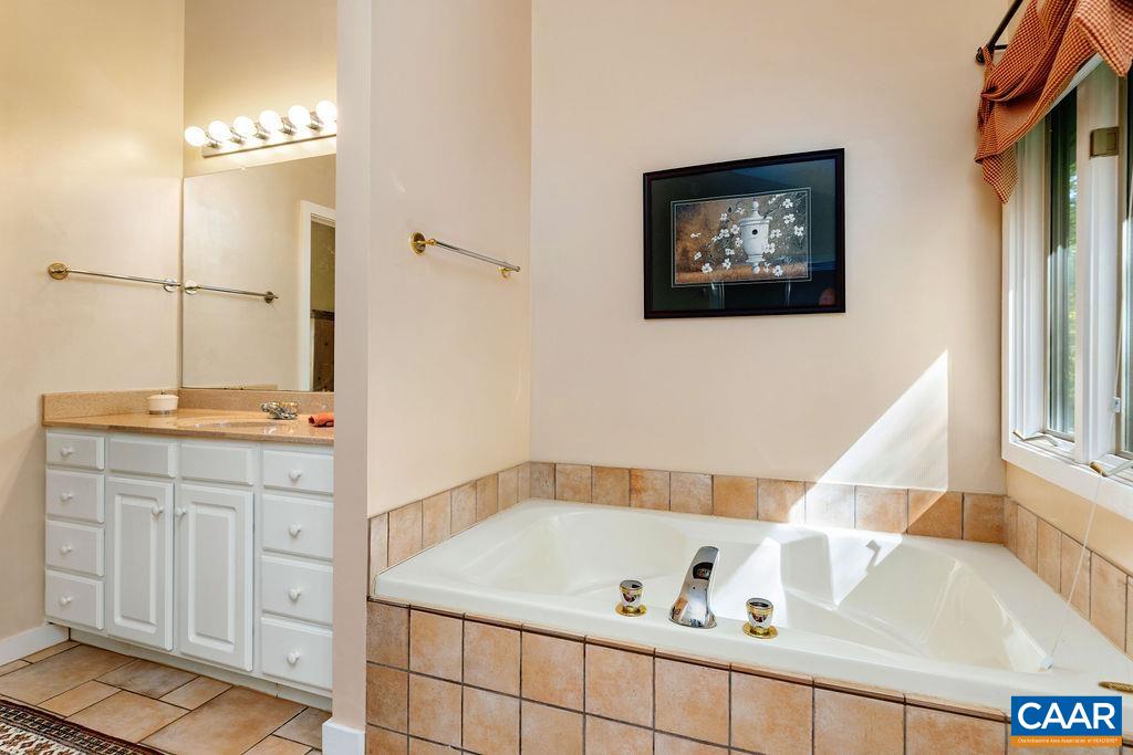 27 VEERY LN, WINTERGREEN RESORT, Virginia 22967, 4 Bedrooms Bedrooms, ,3 BathroomsBathrooms,Residential,27 VEERY LN,674900 MLS # 674900