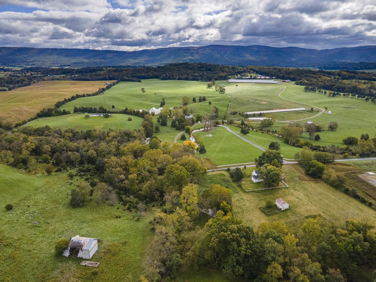 11193 INDIAN TRAIL RD, ROCKINGHAM, Virginia 22802, 6 Bedrooms Bedrooms, ,3 BathroomsBathrooms,Residential,11193 INDIAN TRAIL RD,674904 MLS # 674904