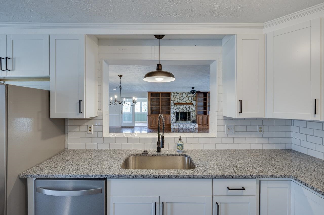 11193 INDIAN TRAIL RD, ROCKINGHAM, Virginia 22802, 6 Bedrooms Bedrooms, ,3 BathroomsBathrooms,Residential,11193 INDIAN TRAIL RD,674904 MLS # 674904