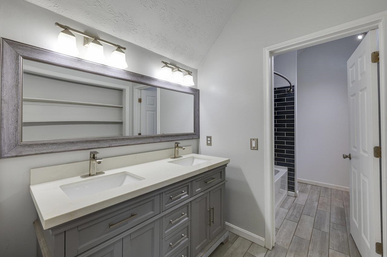 11193 INDIAN TRAIL RD, ROCKINGHAM, Virginia 22802, 6 Bedrooms Bedrooms, ,3 BathroomsBathrooms,Residential,11193 INDIAN TRAIL RD,674904 MLS # 674904