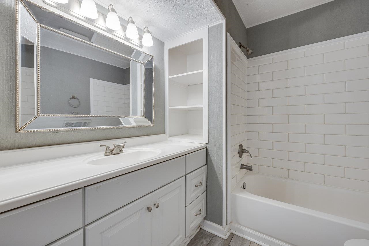 11193 INDIAN TRAIL RD, ROCKINGHAM, Virginia 22802, 6 Bedrooms Bedrooms, ,3 BathroomsBathrooms,Residential,11193 INDIAN TRAIL RD,674904 MLS # 674904