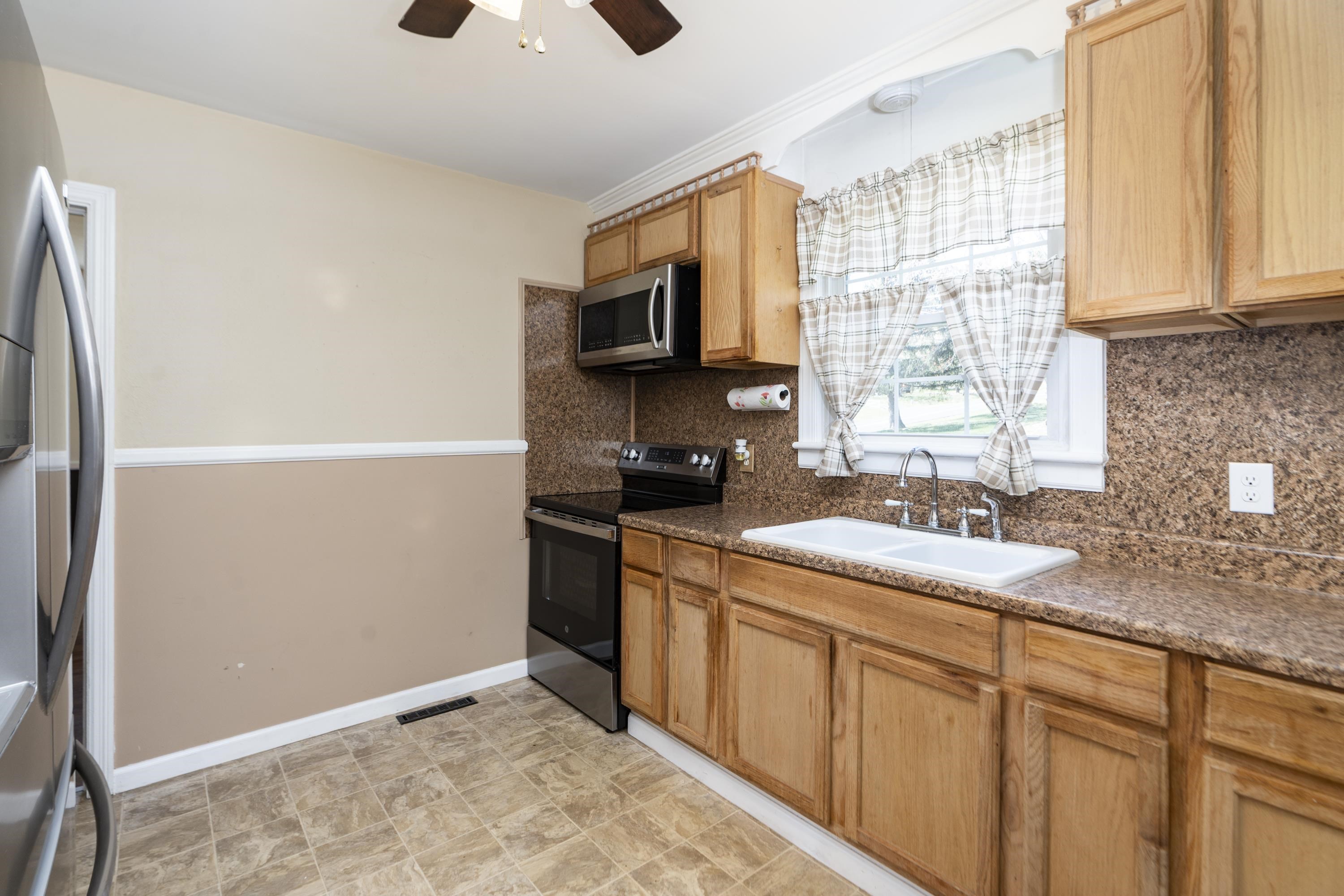 99 SEAWRIGHT SPRINGS RD, MOUNT SIDNEY, Virginia 24467, 3 Bedrooms Bedrooms, ,1 BathroomBathrooms,Residential,99 SEAWRIGHT SPRINGS RD,674907 MLS # 674907