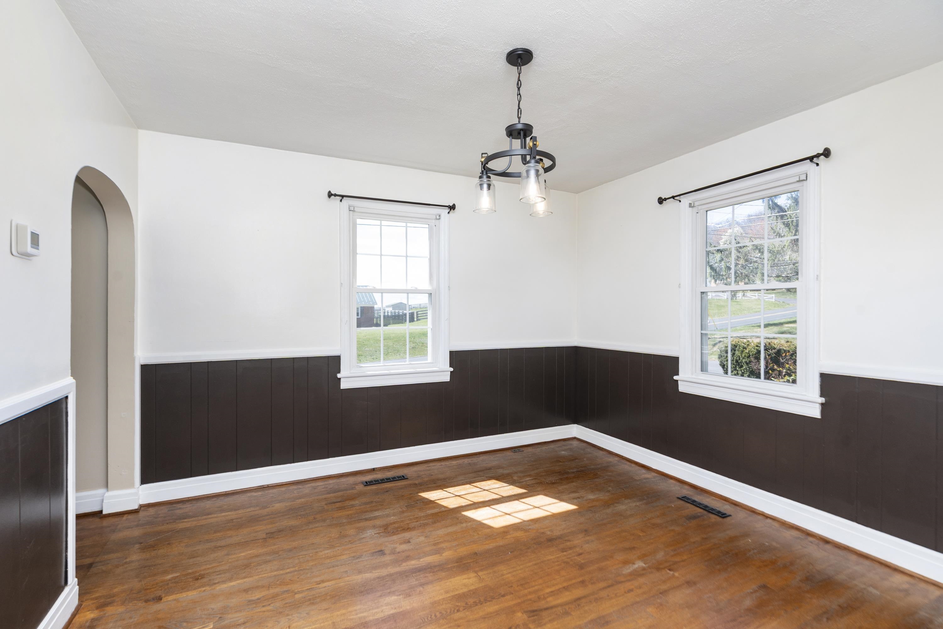 99 SEAWRIGHT SPRINGS RD, MOUNT SIDNEY, Virginia 24467, 3 Bedrooms Bedrooms, ,1 BathroomBathrooms,Residential,99 SEAWRIGHT SPRINGS RD,674907 MLS # 674907