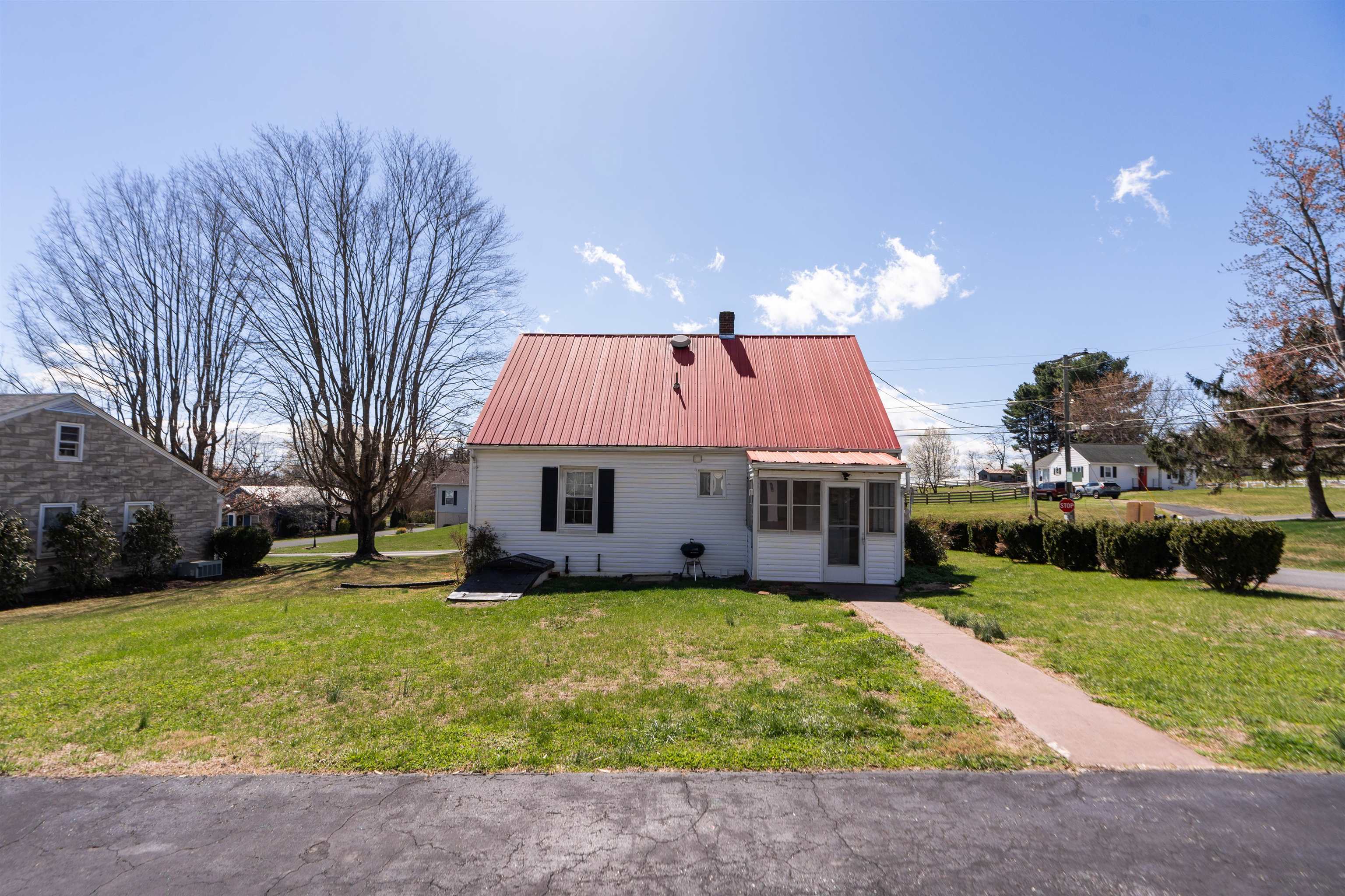 99 SEAWRIGHT SPRINGS RD, MOUNT SIDNEY, Virginia 24467, 3 Bedrooms Bedrooms, ,1 BathroomBathrooms,Residential,99 SEAWRIGHT SPRINGS RD,674907 MLS # 674907