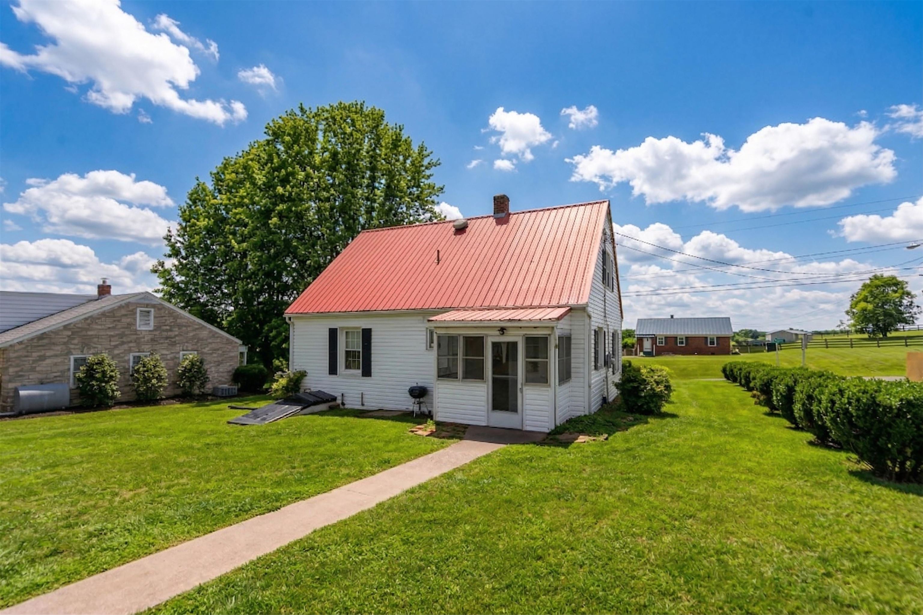 99 SEAWRIGHT SPRINGS RD, MOUNT SIDNEY, Virginia 24467, 3 Bedrooms Bedrooms, ,1 BathroomBathrooms,Residential,99 SEAWRIGHT SPRINGS RD,674907 MLS # 674907