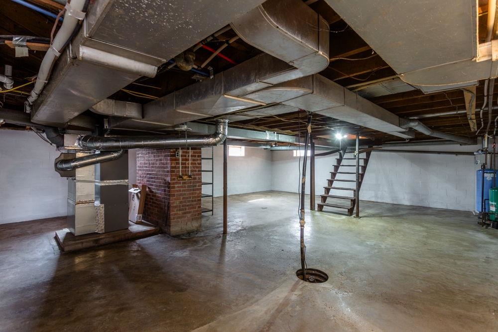 with lots of storage areas. with lots of storage areas.