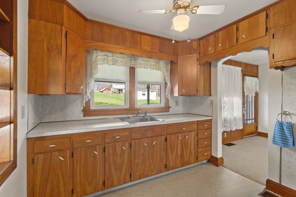 8635 NORTH VALLEY PIKE, ROCKINGHAM, Virginia 22802, 3 Bedrooms Bedrooms, ,1 BathroomBathrooms,Residential,8635 NORTH VALLEY PIKE,674908 MLS # 674908 8635 NORTH VALLEY PIKE, ROCKINGHAM, Virginia 22802, 3 Bedrooms Bedrooms, ,1 BathroomBathrooms,Residential,8635 NORTH VALLEY PIKE,674908 MLS # 674908