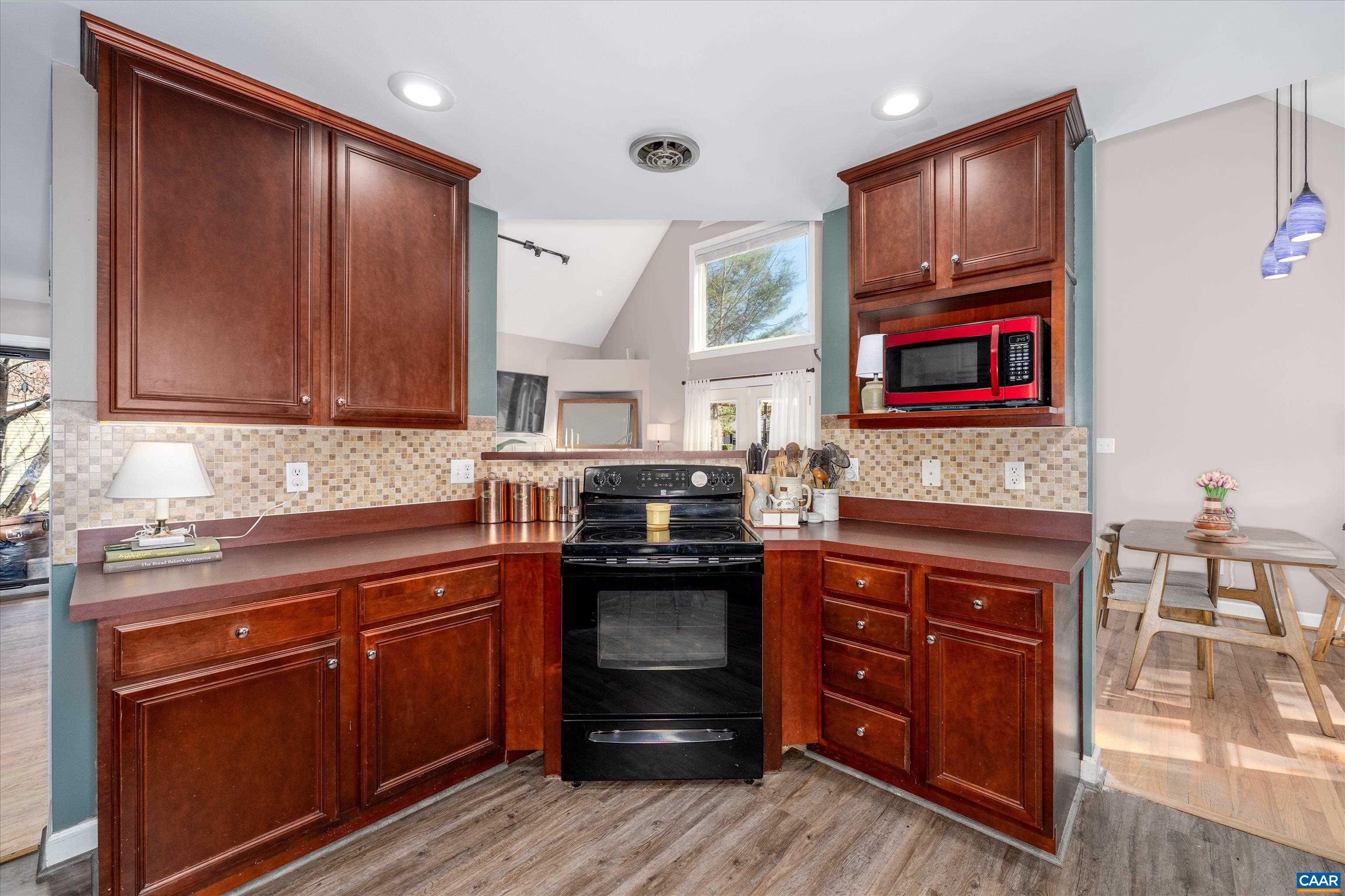 579 JEFFERSON DR, PALMYRA, Virginia 22963, 3 Bedrooms Bedrooms, ,2 BathroomsBathrooms,Residential,579 JEFFERSON DR,674912 MLS # 674912