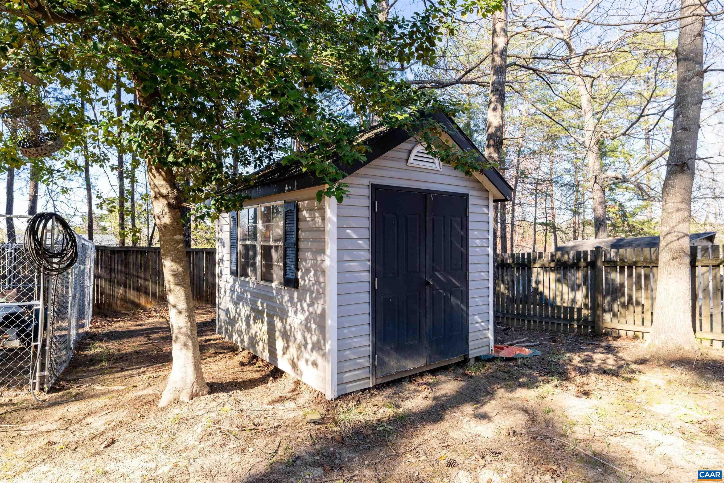 579 JEFFERSON DR, PALMYRA, Virginia 22963, 3 Bedrooms Bedrooms, ,2 BathroomsBathrooms,Residential,579 JEFFERSON DR,674912 MLS # 674912