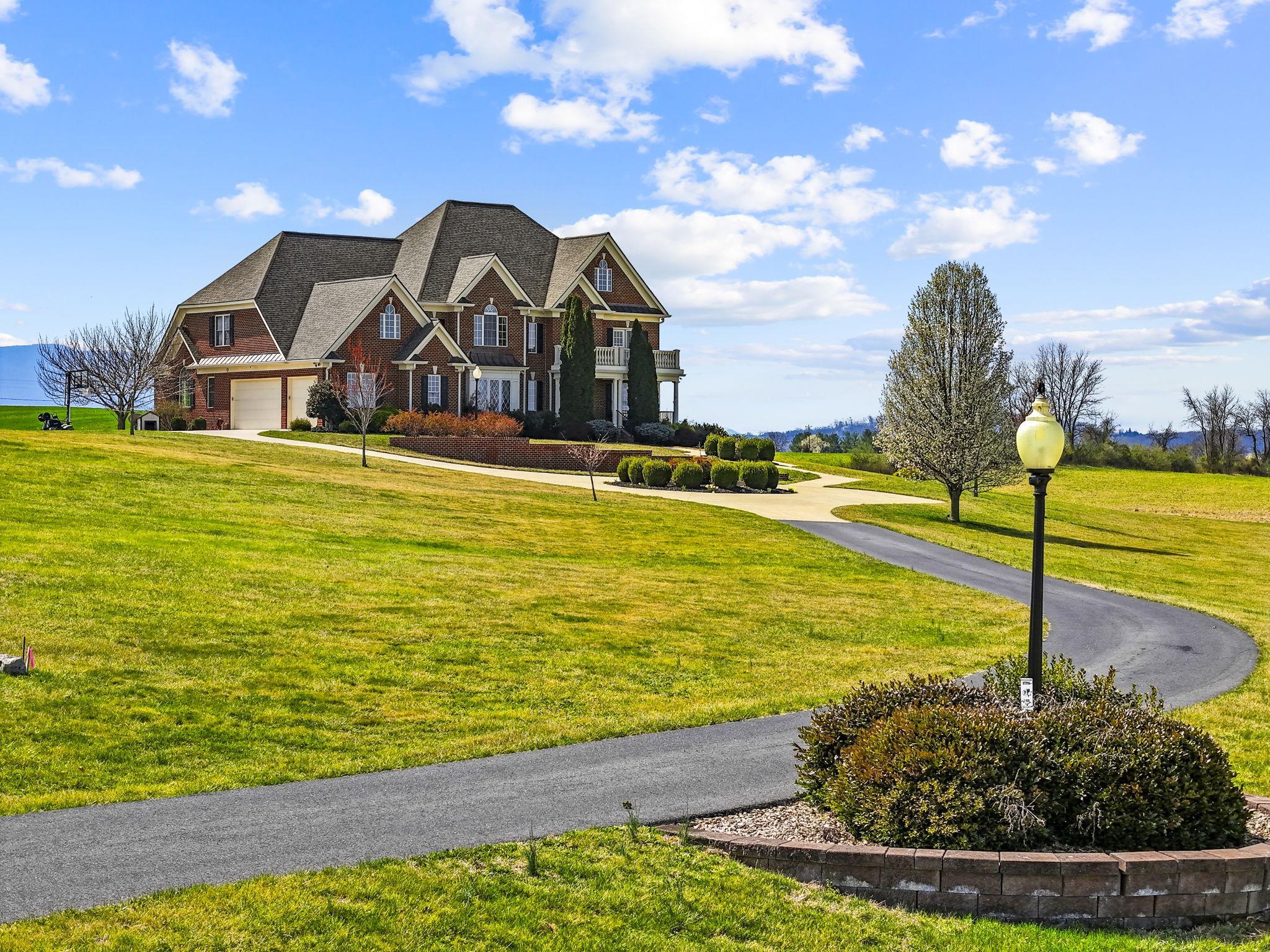 3483 BARTERBROOK RD, STAUNTON, Virginia 24401, 5 Bedrooms Bedrooms, ,6 BathroomsBathrooms,Residential,Brement Farm,3483 BARTERBROOK RD,674914 MLS # 674914