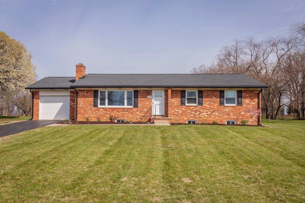 1258 LONGS PUMP RD, HARRISONBURG, Virginia 22802, 3 Bedrooms Bedrooms, ,2 BathroomsBathrooms,Residential,1258 LONGS PUMP RD,674915 MLS # 674915