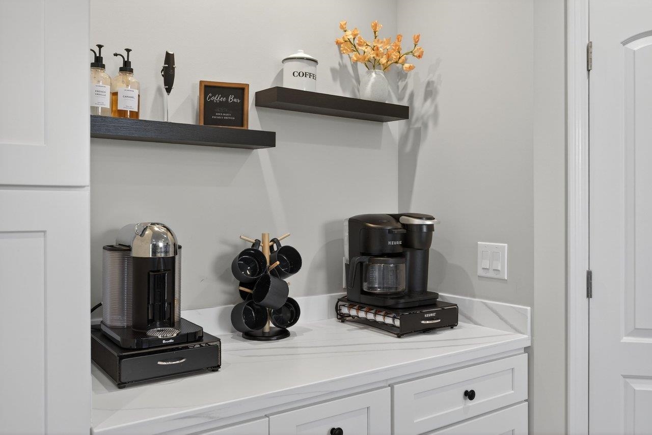 1258 LONGS PUMP RD, HARRISONBURG, Virginia 22802, 3 Bedrooms Bedrooms, ,2 BathroomsBathrooms,Residential,1258 LONGS PUMP RD,674915 MLS # 674915